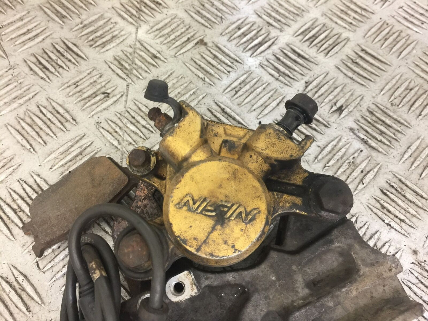 HONDA CBF500 CBF 500 REAR BRAKE CALIPER  YEAR 2004  (STOCK 585)