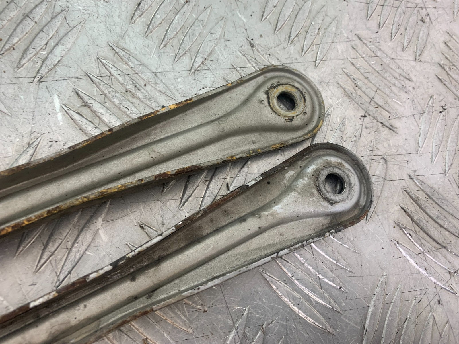 BMW K1200 K 1200 LT BRAKE ARM    YEAR 1999-07 (CMB1271)