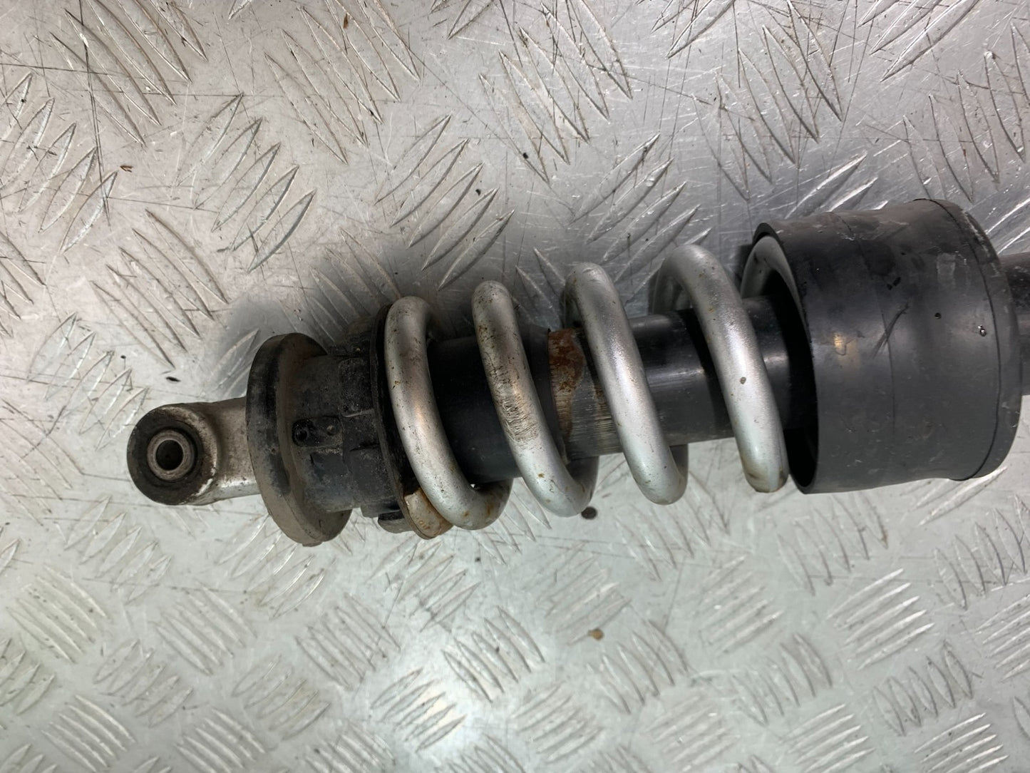 HONDA CB650F CB 650 FA-E REAR SHOCK YEAR 2014-2017 (CMB1226)