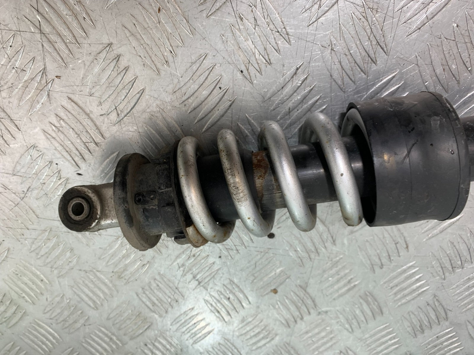HONDA CB650F CB 650 FA-E REAR SHOCK YEAR 2014-2017 (CMB1226)