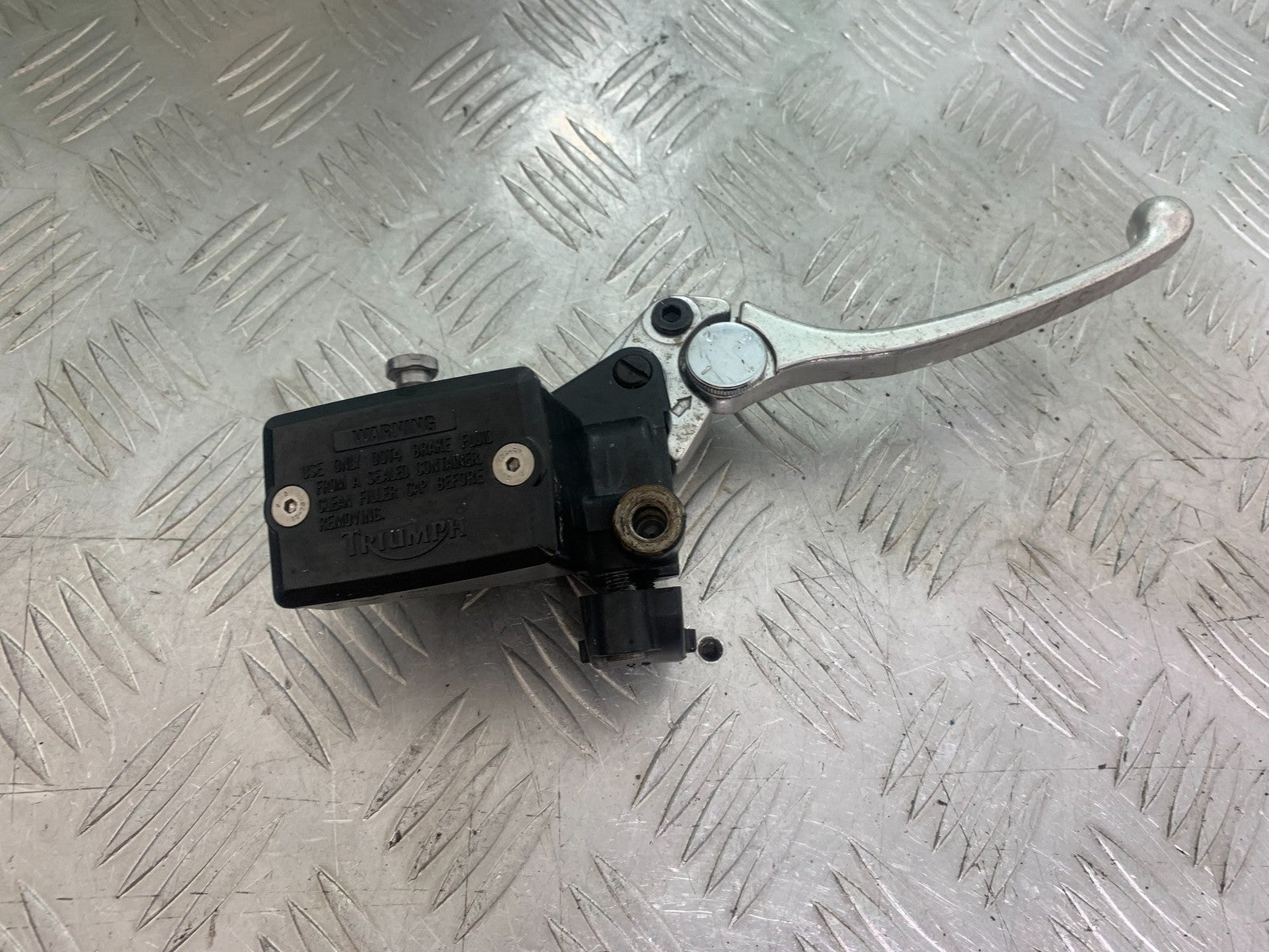 TRIUMPH 675 STREET TRIPLE FRONT BRAKE MASTER CYLINDER  2013-2016 (CMB1186)