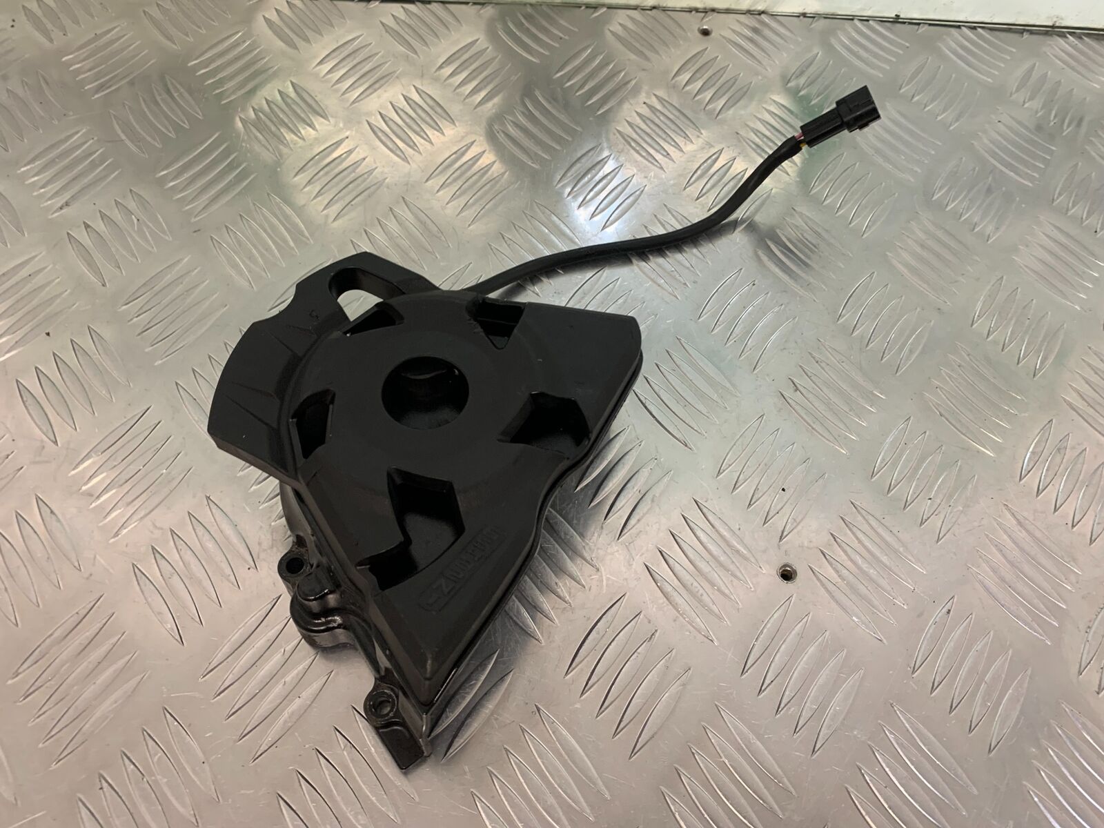 KAWASAKI Z1000 SX SPROCKET COVER  YEAR 2011-16 (STOCK 942)