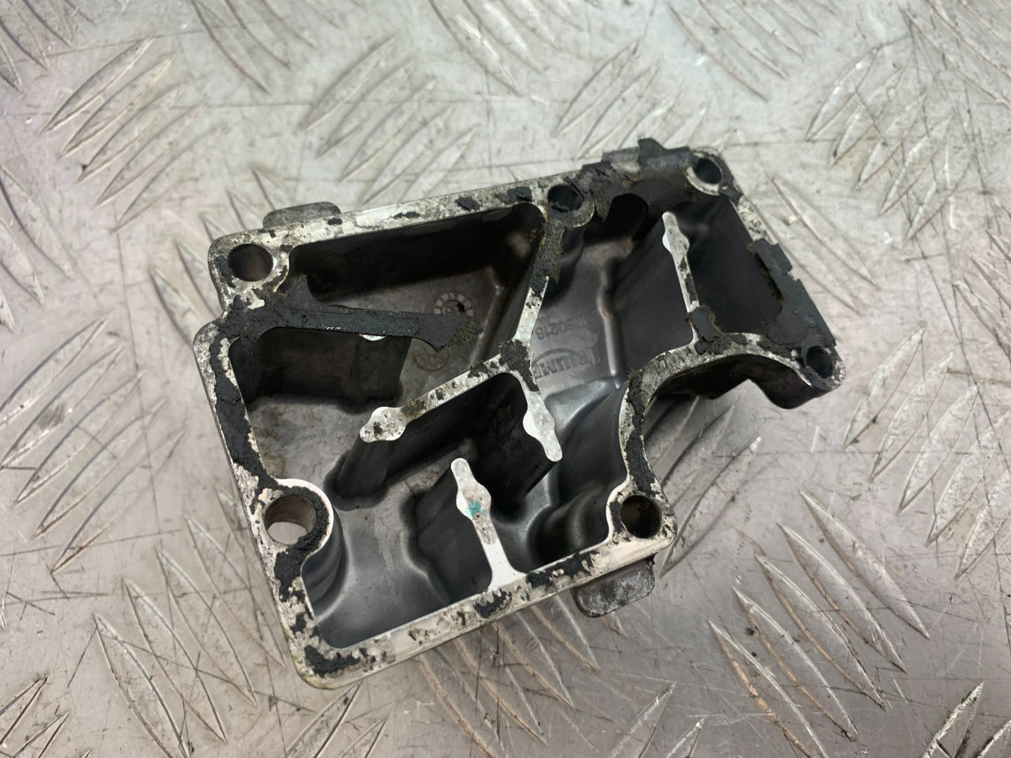 TRIUMPH 675 STREET TRIPLE R BREATHER COVER  YEAR 2012 (CMB1221)