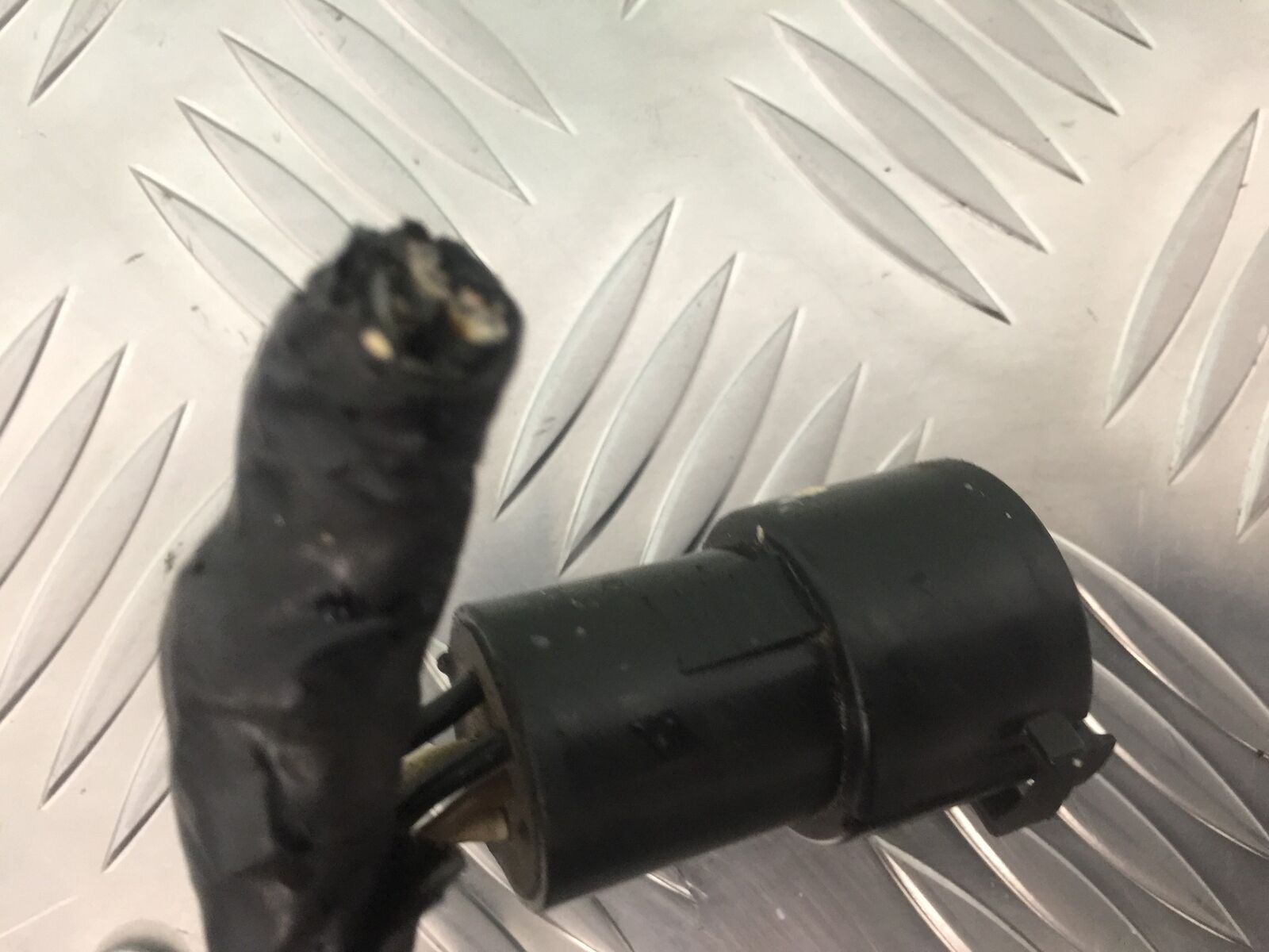 KAWASAKI ZX12R ZX12 R RELAY YEAR 2000 (STOCK 913)