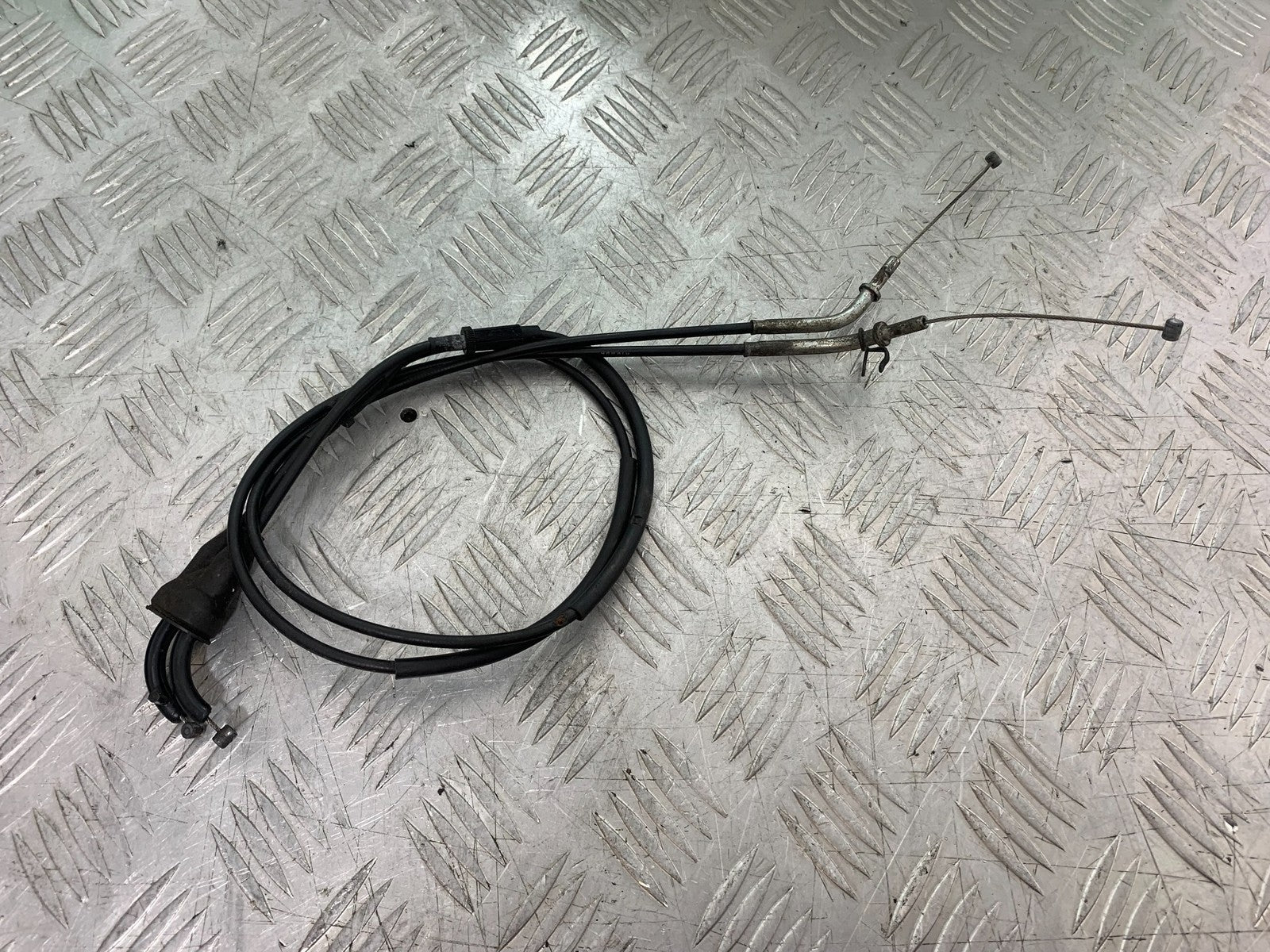 KAWASAKI ZX10R ZX10 R THROTTLE CABLES   2008-2010 (CMB1301)