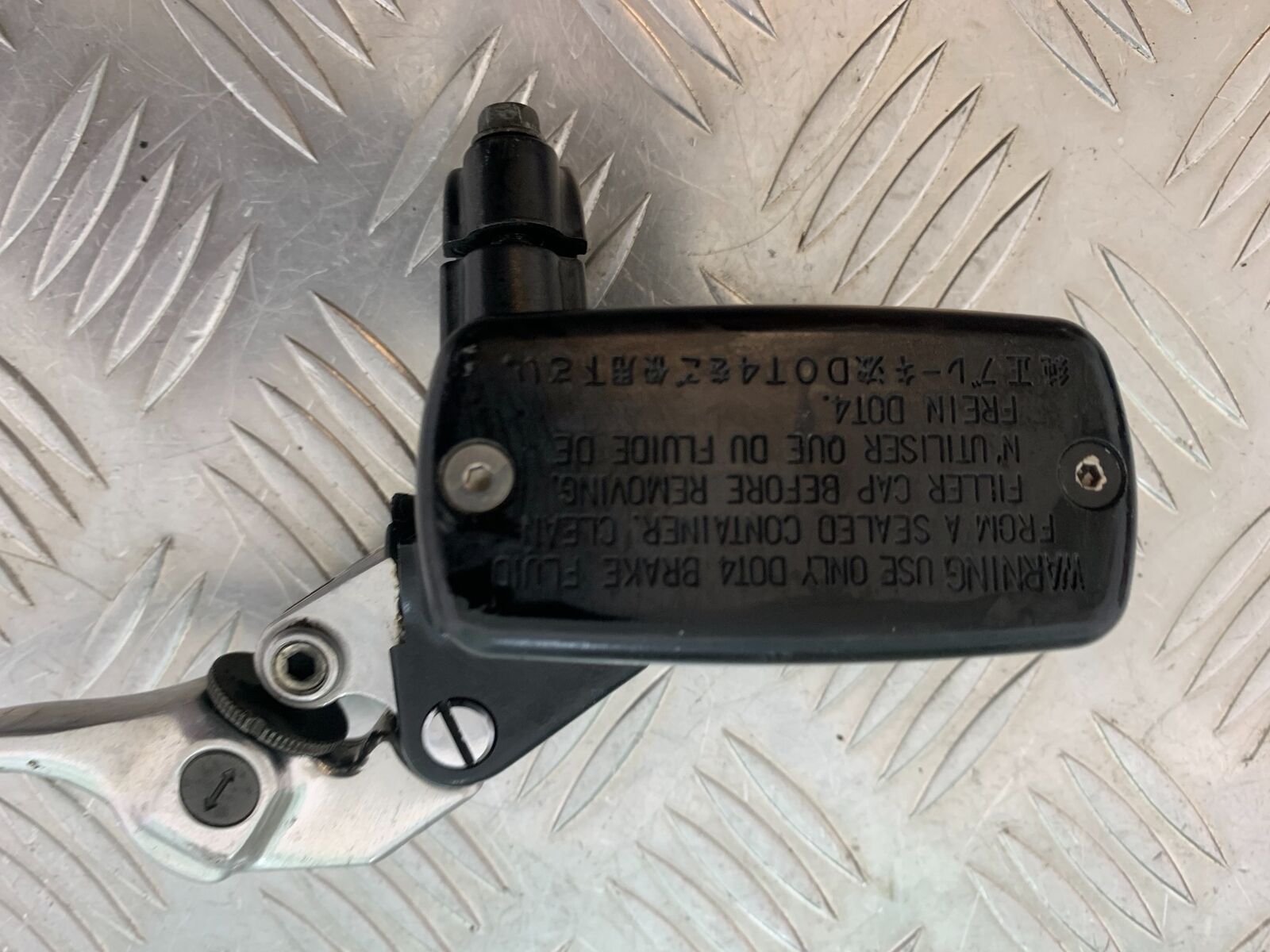HONDA VFR800 VFR 800 V-TEC FRONT BRAKE MASTER CYLINDER   YEAR 2002 -09 (CMB1012)