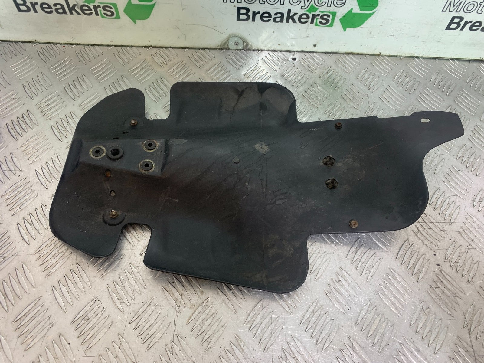 DUCATI 996 SPS 748 916 998 UNDERTRAY 1999-2000 (CMB1209)