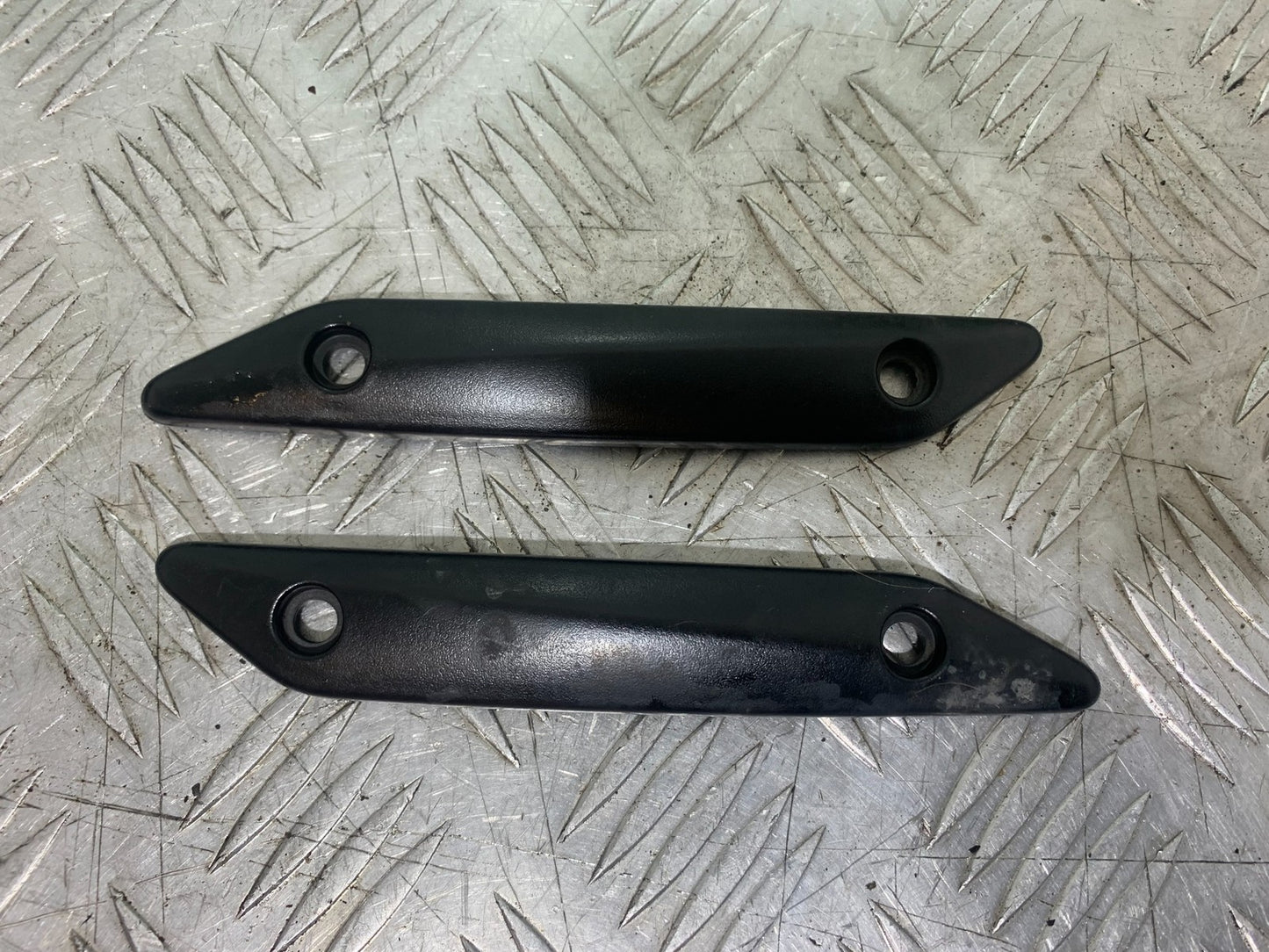 KAWASAKI GTR1400 GTR 1400 SCREEN INFILL COVERS  YEAR 2007-2009 (CMB1174)