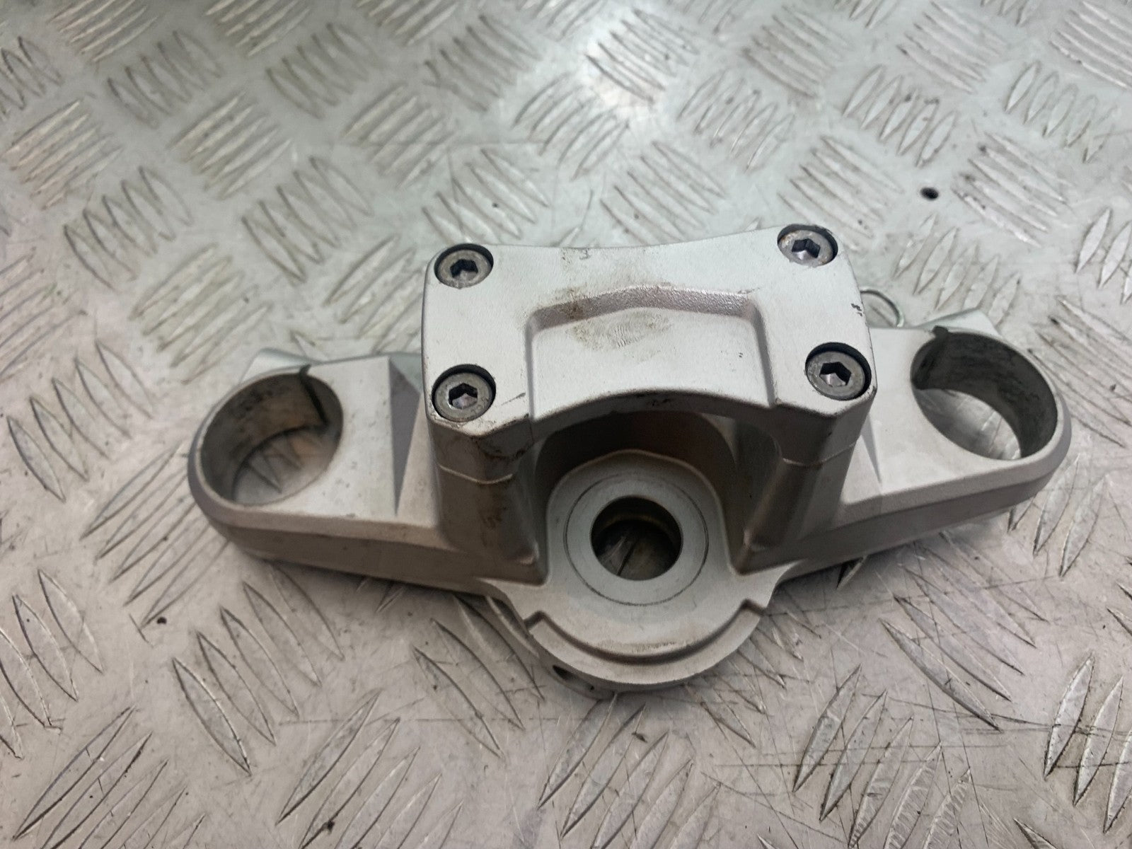 SUZUKI GSR600 GSR 600 TOP YOKE   2006-2010 (CMB1177)