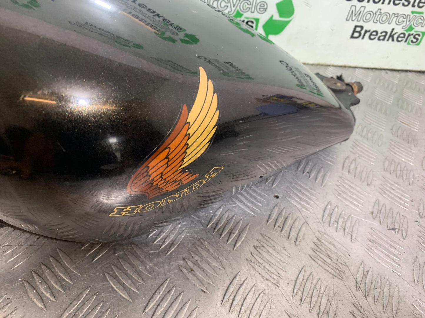 HONDA VT700 VT 700 SHADOW PETROL TANK  YEAR 1984-85 (CMB1328)