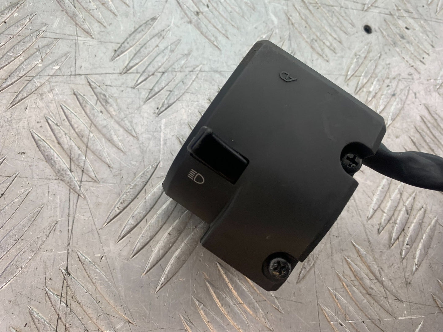 DUCATI 1198 S LEFT SWITCH GEAR   YEAR 2009-2011 (CMB1219)