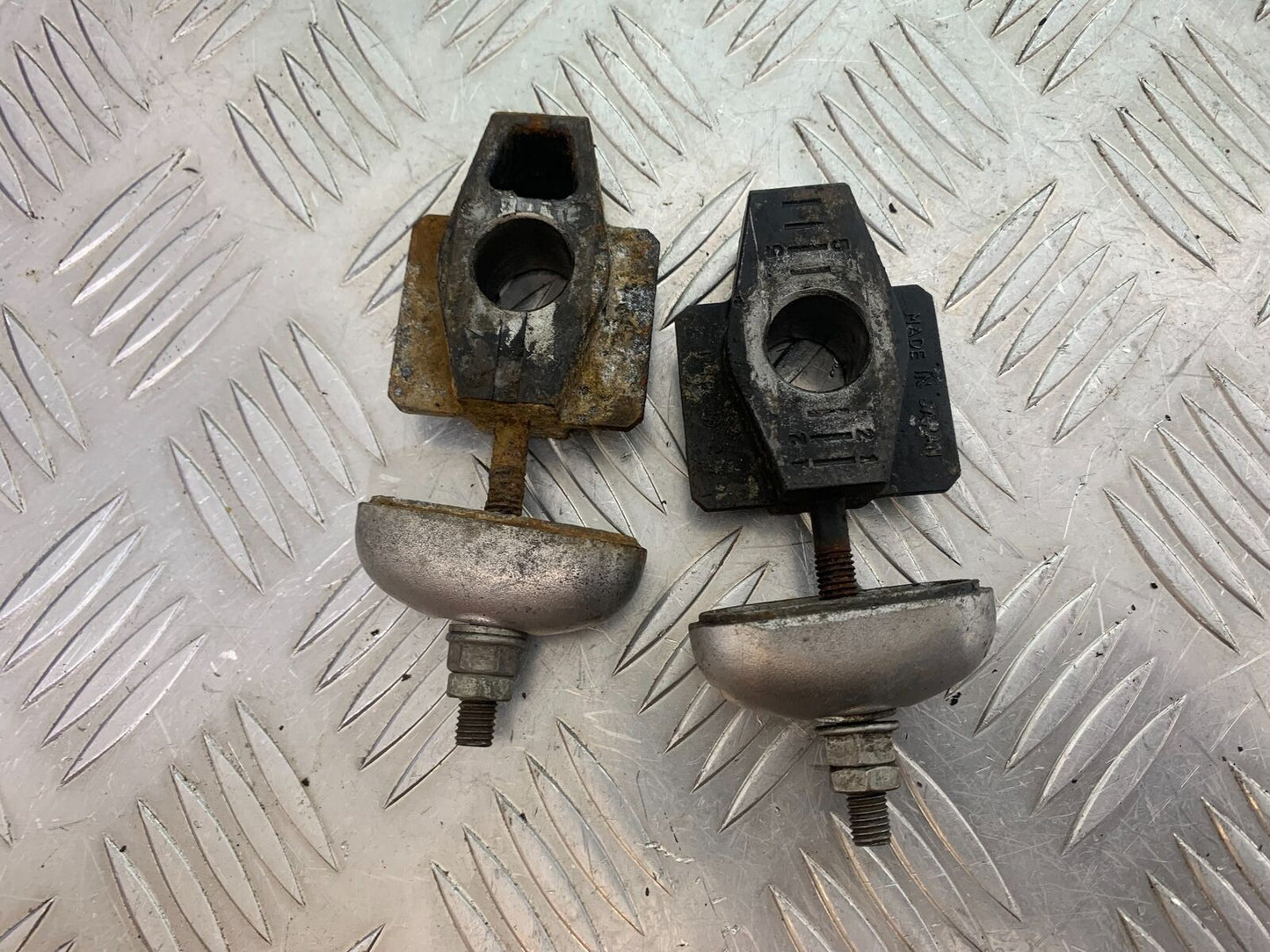KAWASAKI ER6 N CHAIN ADJUSTERS  YEAR 2005-2008 (CMB1034)