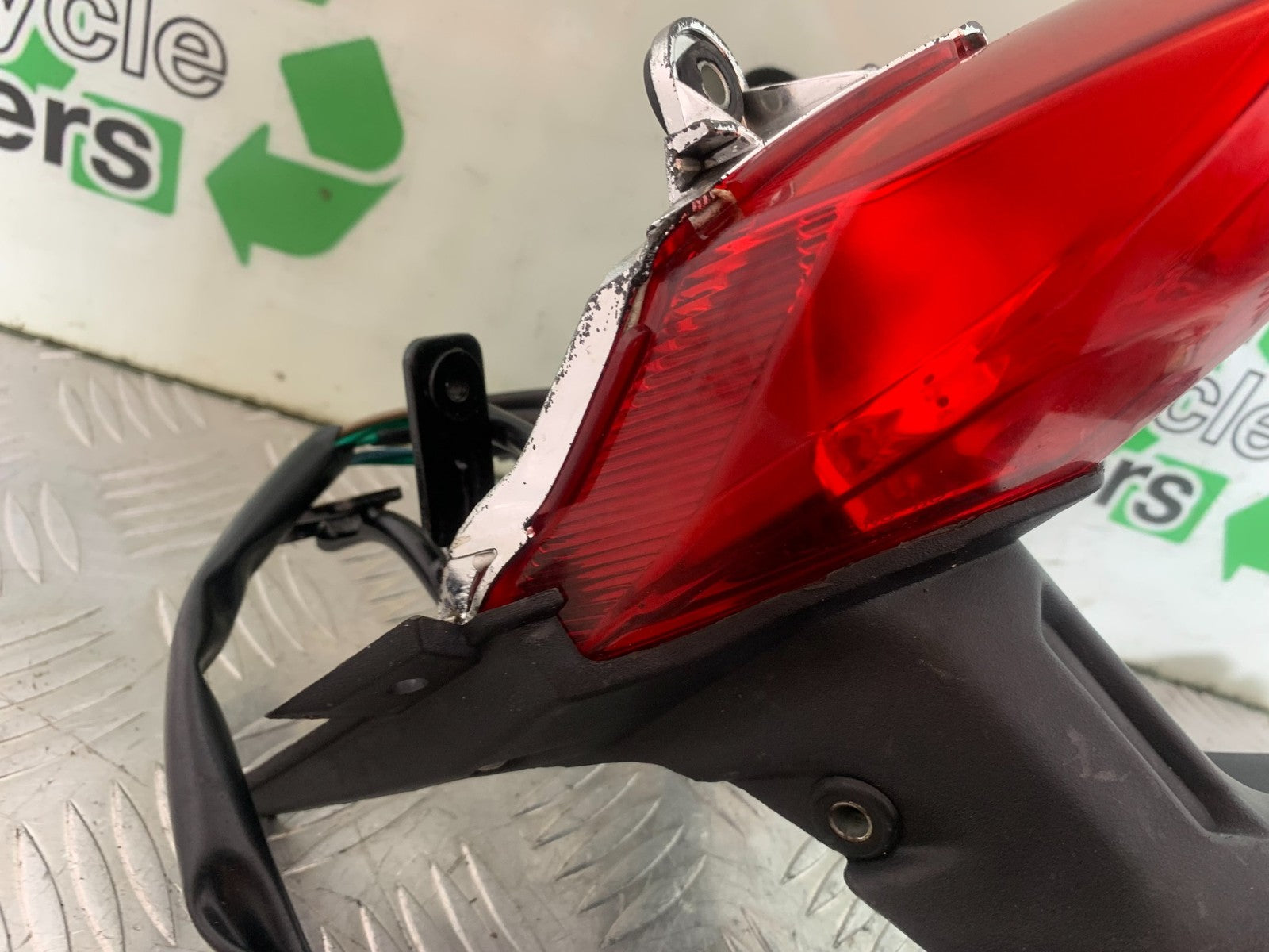KYMCO CK1 125 REAR MUDGUARD LIGHT INDICATORS YEAR 2014 - 2016 (CMB1181)
