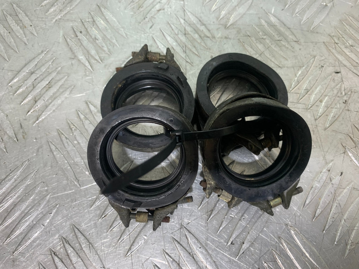 YAMAHA YZF R1 4XV INLET CARB   YEAR 1998-99 (CMB1291)