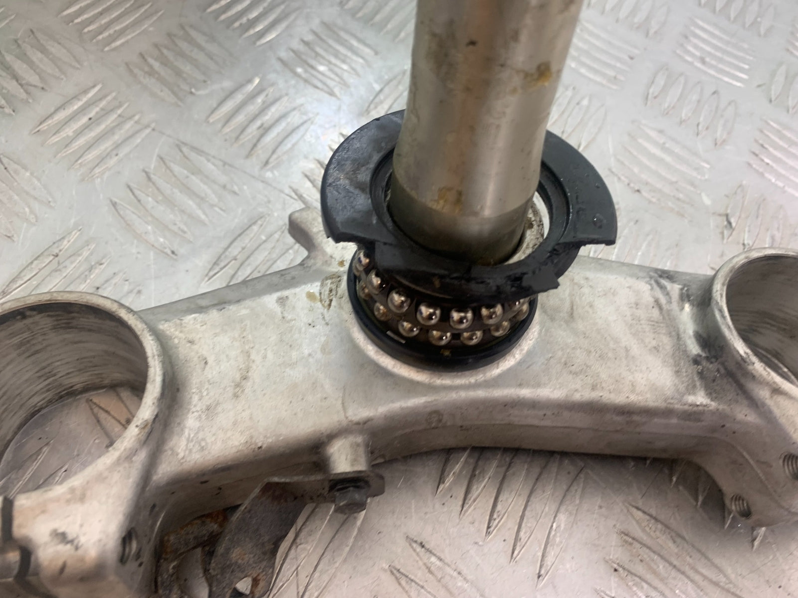 KAWASAKI ZX6R ZX6 R P7F P8F BOTTOM YOKE   YEAR 2007-08 (CMB1165)