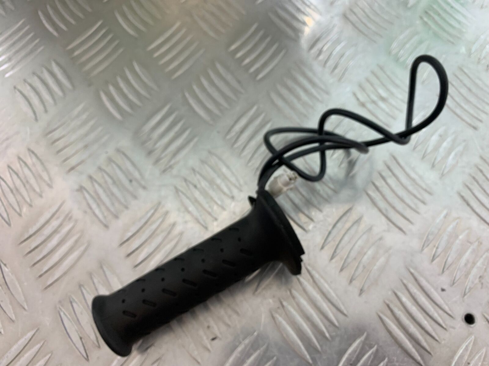 KTM 1290 SUPER DUKE LEFT HEATED GRIP  YEAR 2014-2016 (CMB1006)