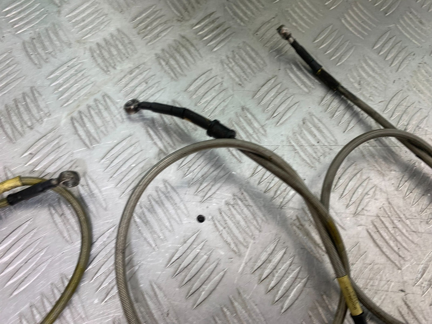 SUZUKI GSF600 GSF 600 BANDIT BRAIDED BRAKE LINES   2000-2004 (CMB1269)