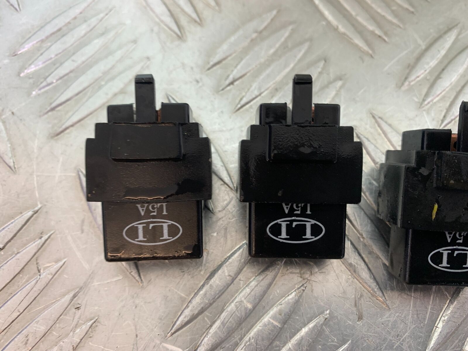 APRILIA SL750 SL 750 SHIVER RELAYS   YEAR 2012 (CMB1074)