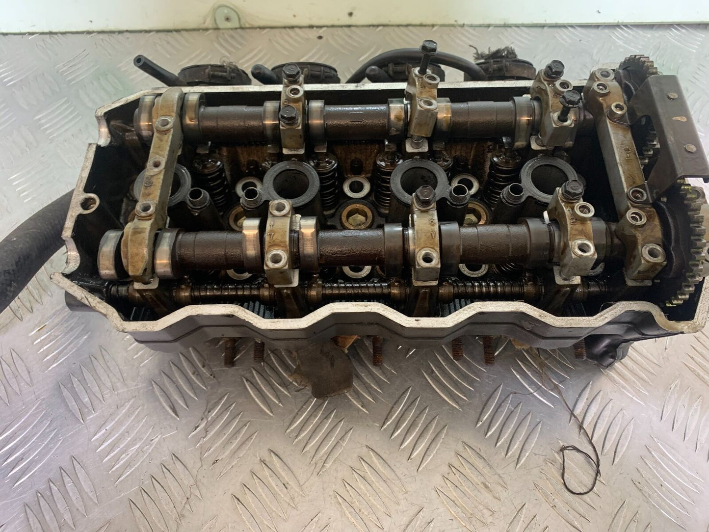 KAWASAKI ZZR1100 D CYLINDER HEAD AND CAMS  YEAR 1999 (STOCK 648)