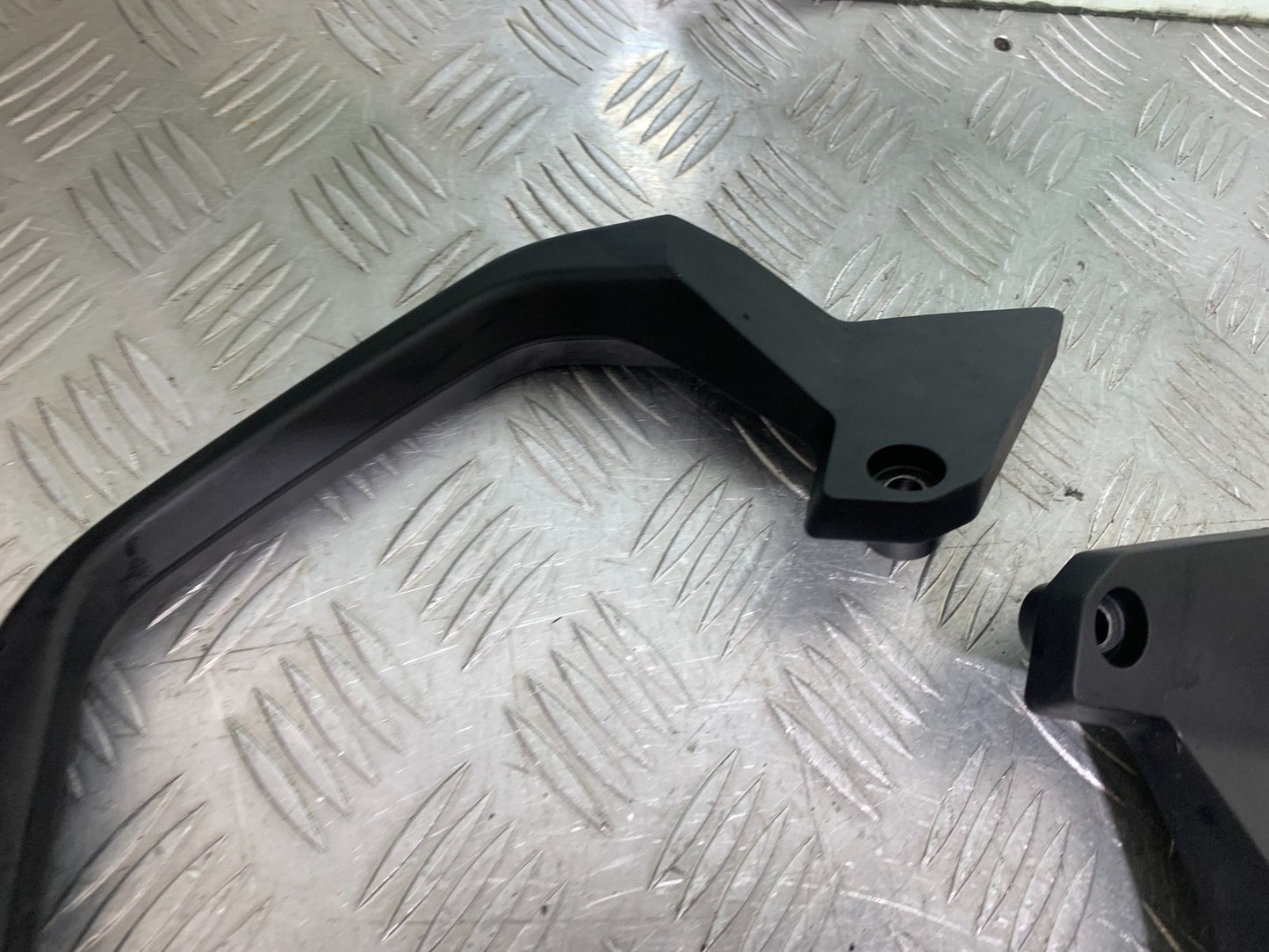 KTM 390 ADVENTURE GRAB RAILS   YEAR 2020-24 (CMB1240)