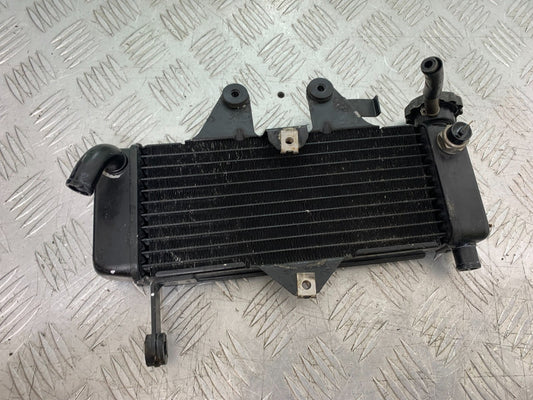 HONDA XL125 VARADERO RADIATOR  YEAR 2001-2006  (CMB1304)