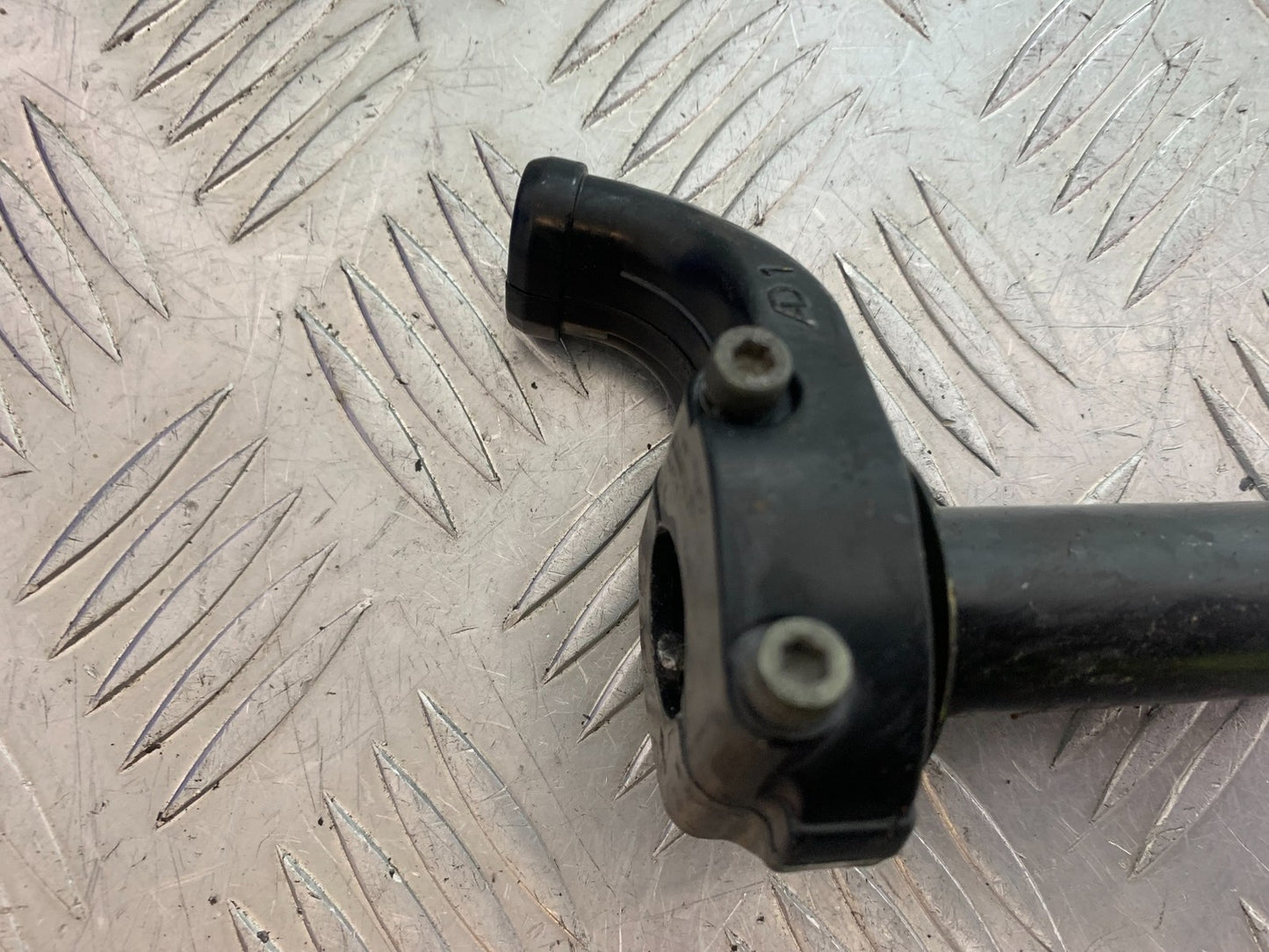 YAMAHA XJR1300 XJR 1300 THROTTLE AND GRIP  YEAR  1999-2003 (CMB1119)