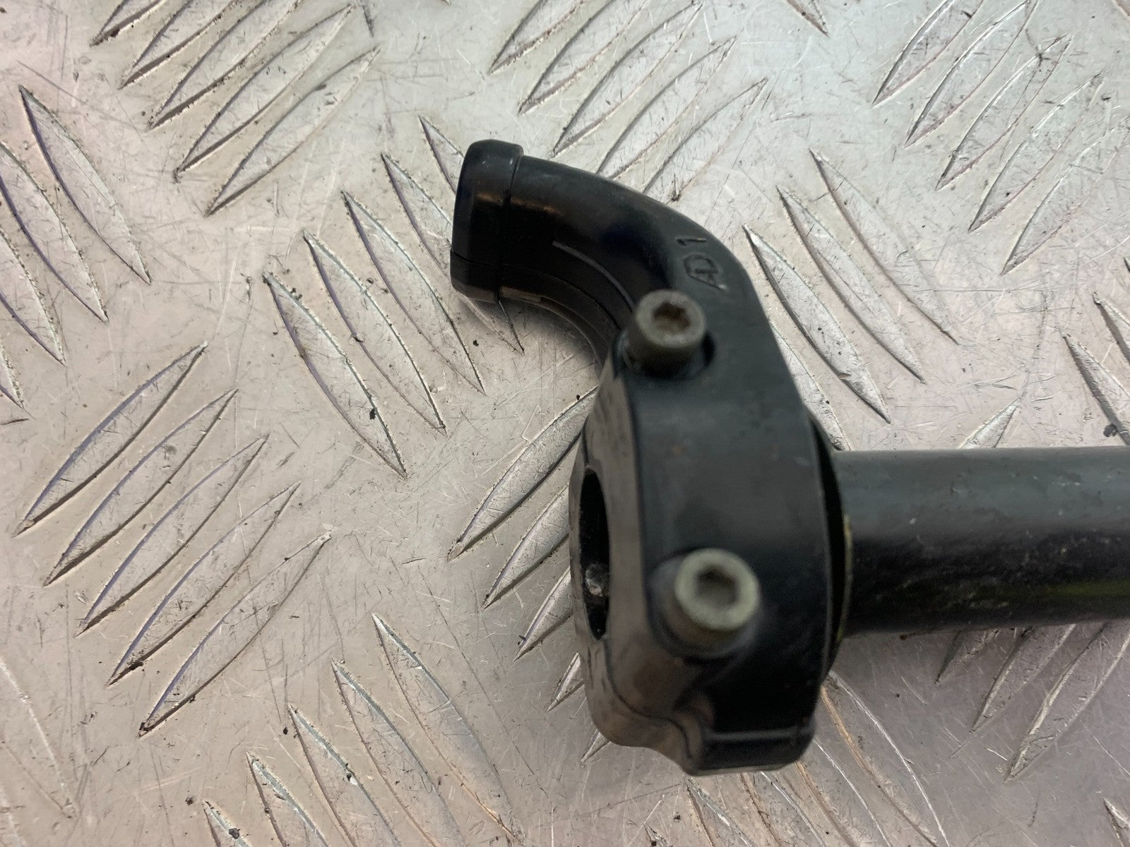 YAMAHA XJR1300 XJR 1300 THROTTLE AND GRIP  YEAR  1999-2003 (CMB1119)