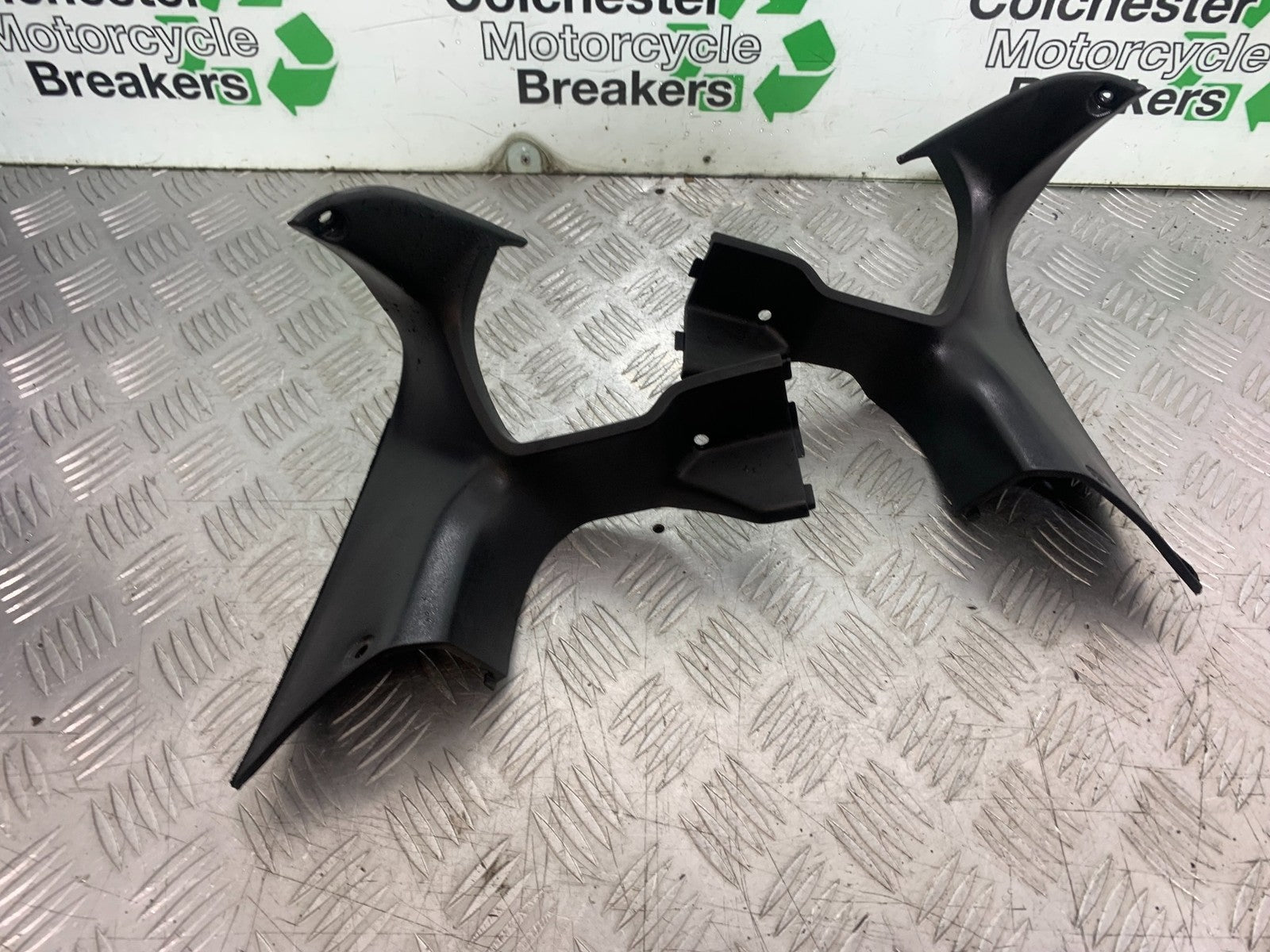 HONDA CBR1100 BLACKBIRD TOP FAIRING INFILLS YEAR 1999-2005 (CMB1232)