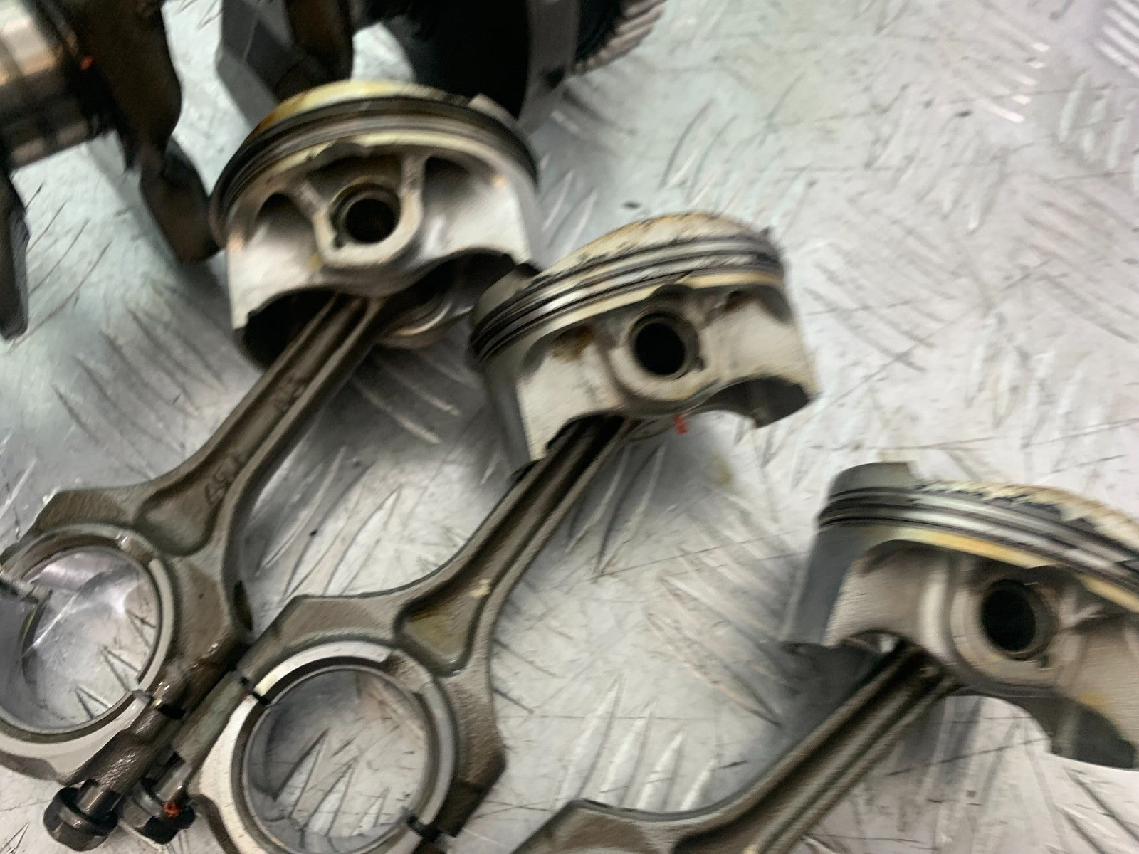 TRIUMPH 675 STREET TRIPLE R CRANK AND RODS  YEAR 2012 (CMB1221)