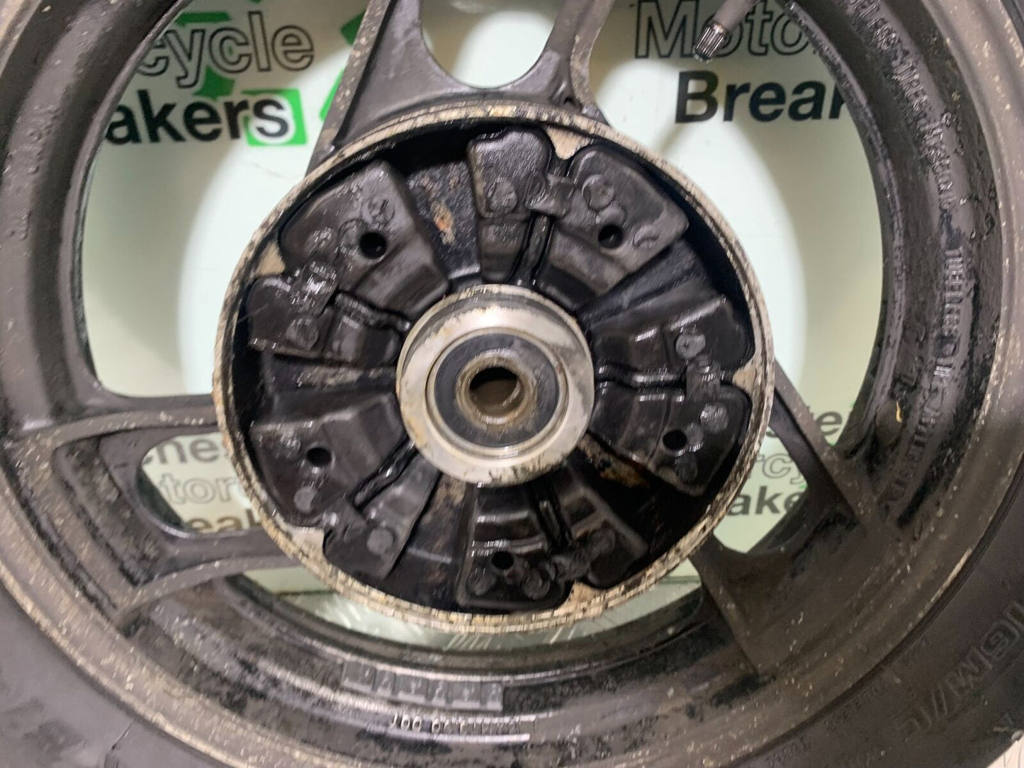 YAMAHA FJ1100 FJ 1100 REAR WHEEL  YEAR 1984-1985 (CMB1101)