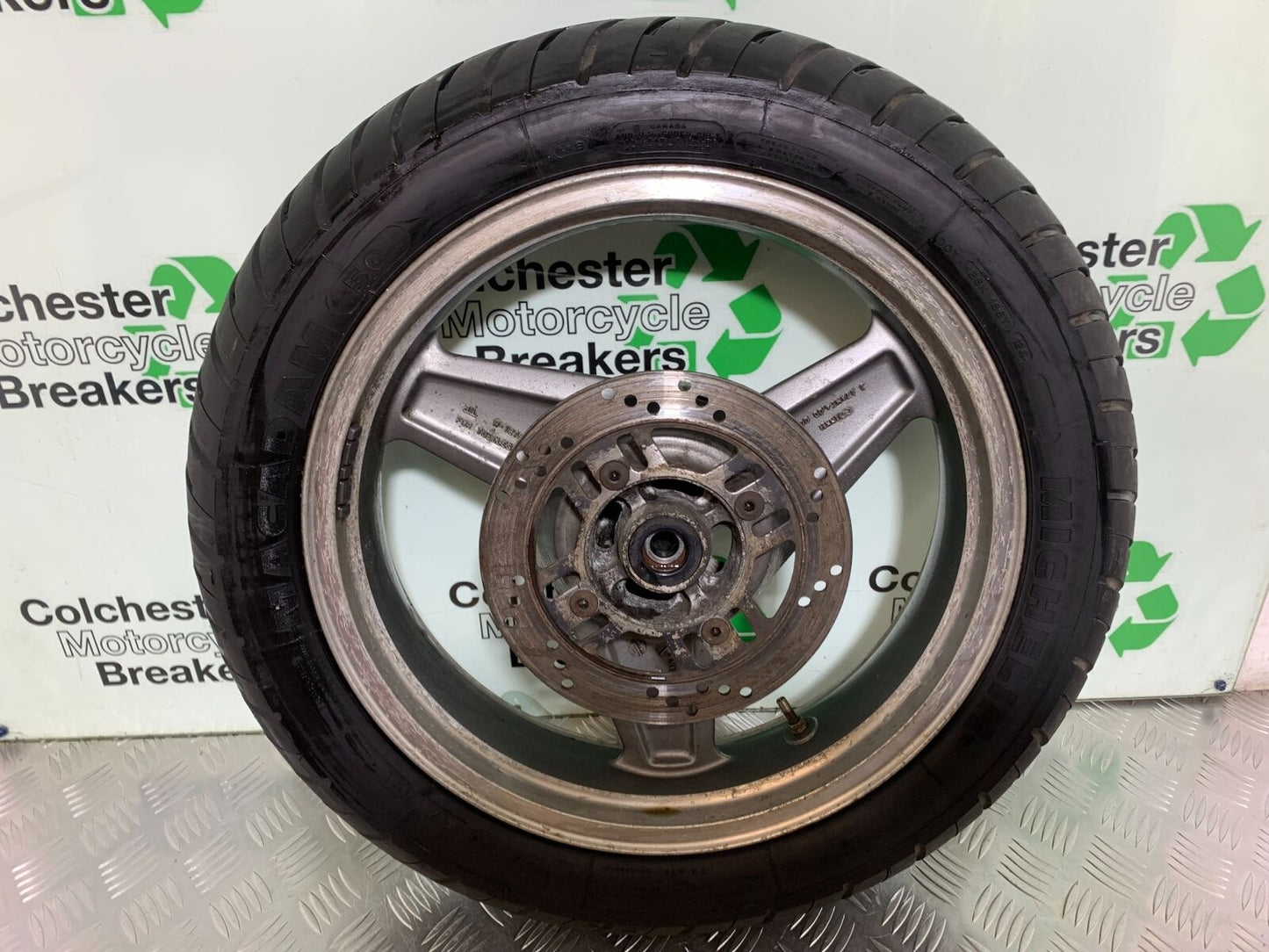 KAWASAKI ZR 750 ZEPHYR REAR WHEEL  YEAR 1991-95 (CMB1008)