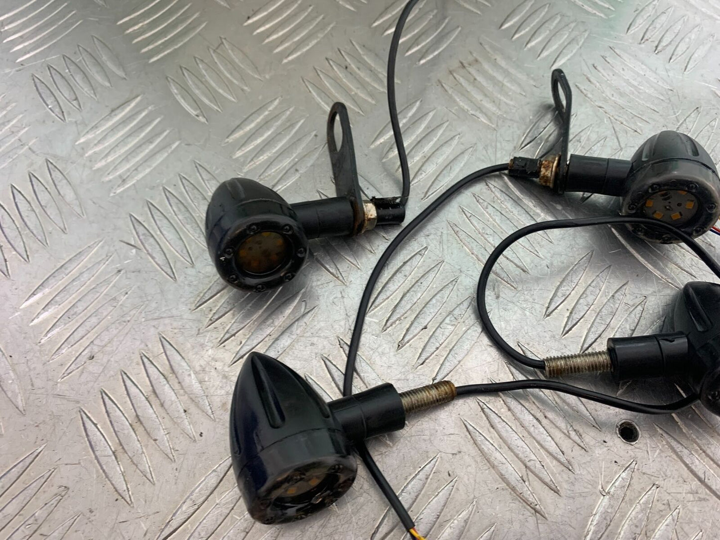 MUTT GT-SS 125 INDICATORS  YEAR 2020- 2024 (CMB1085)