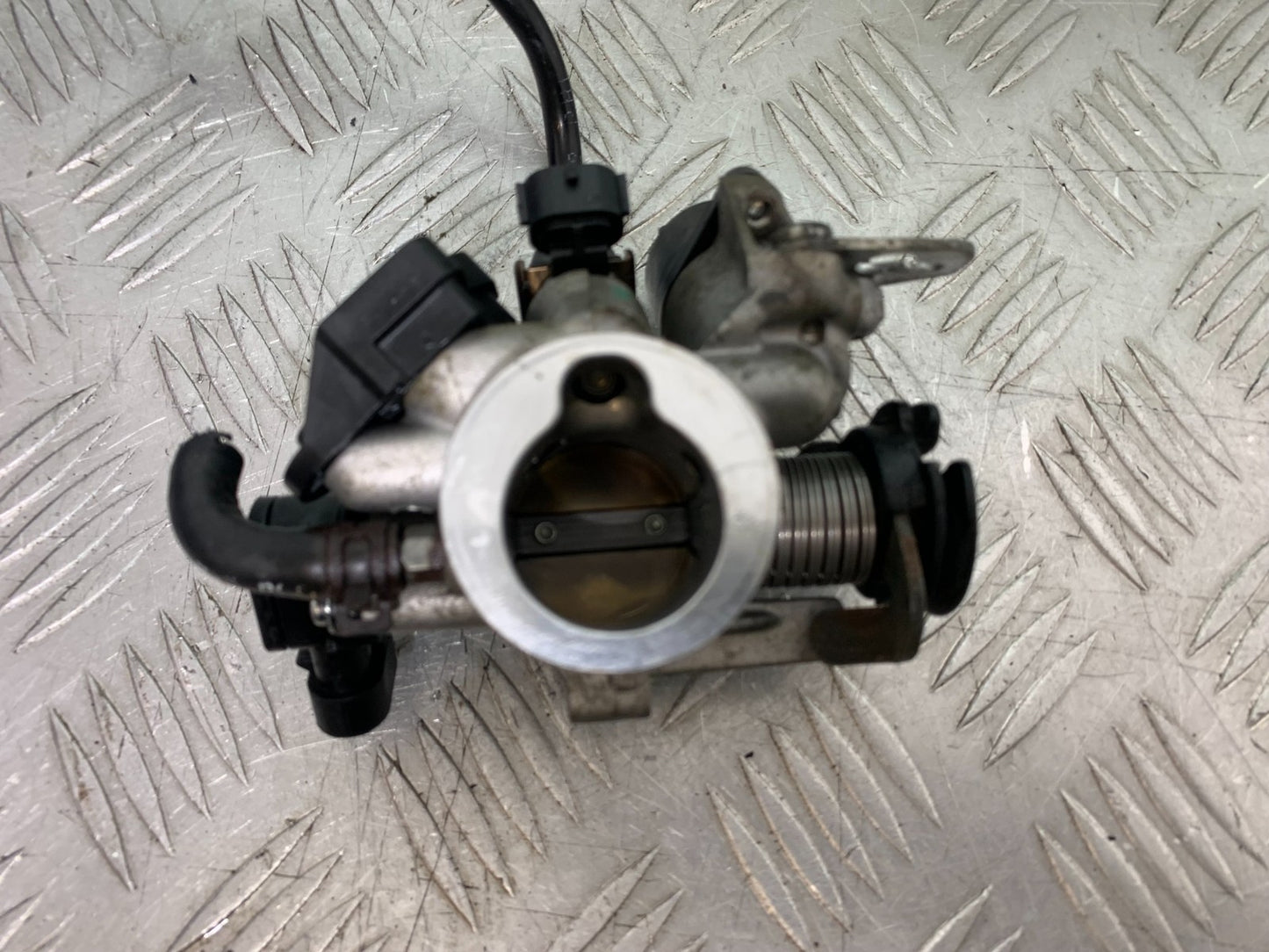 KTM DUKE 125 THROTTLE BODY  YEAR 2017-2022 (CMB1274)