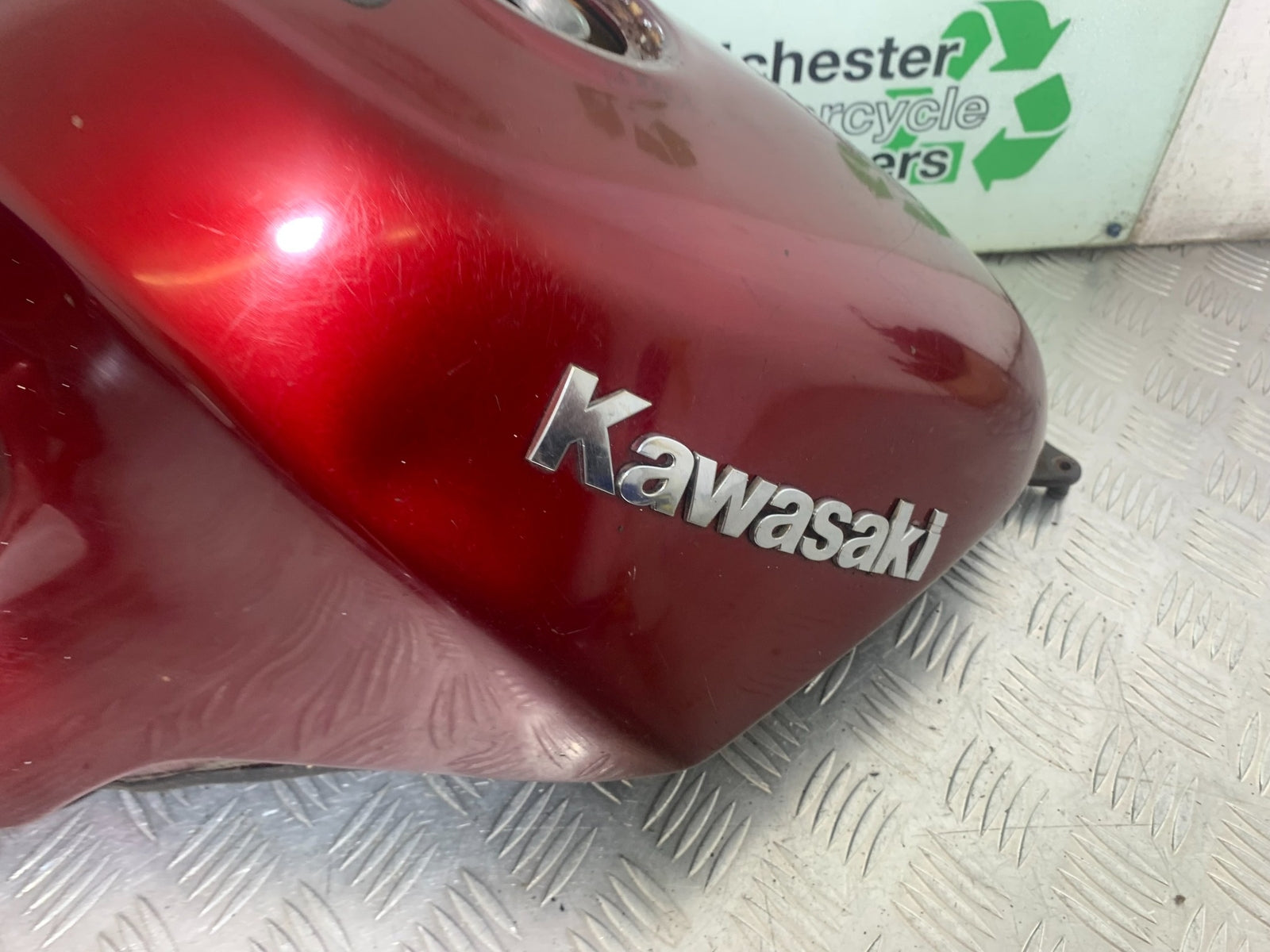 KAWASAKI ZZR1100 D PETROL TANK   YEAR 1993-2001 (CMB1164)