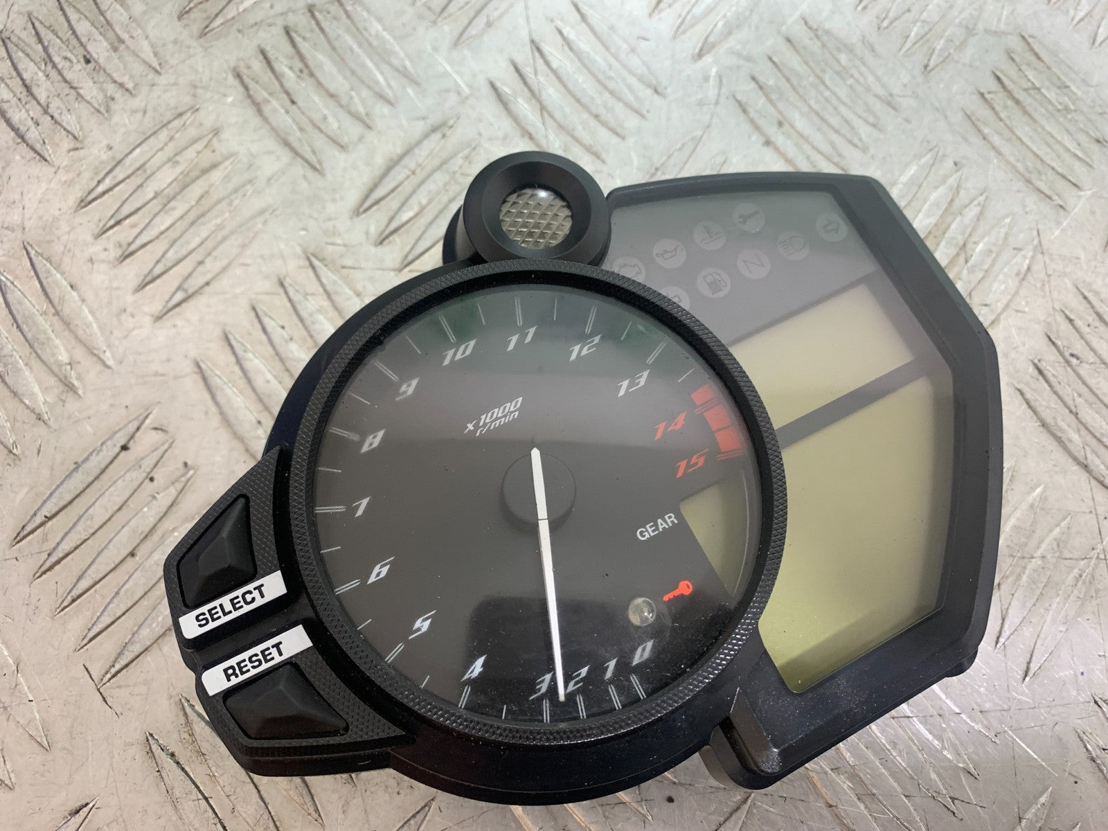 YAMAHA YZF R1 14 B BIG BANG CLOCKS SPEEDO DASH   2009-14 (CMB1175)