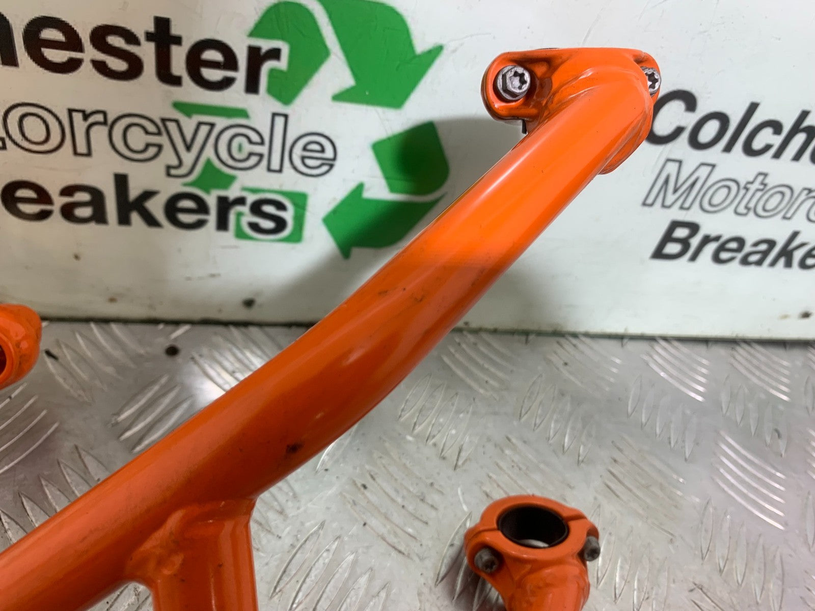 KTM 690 DUKE R LC4 RIGHT CRASH ENGINE BAR YEAR 2012-2015 (CMB1180)