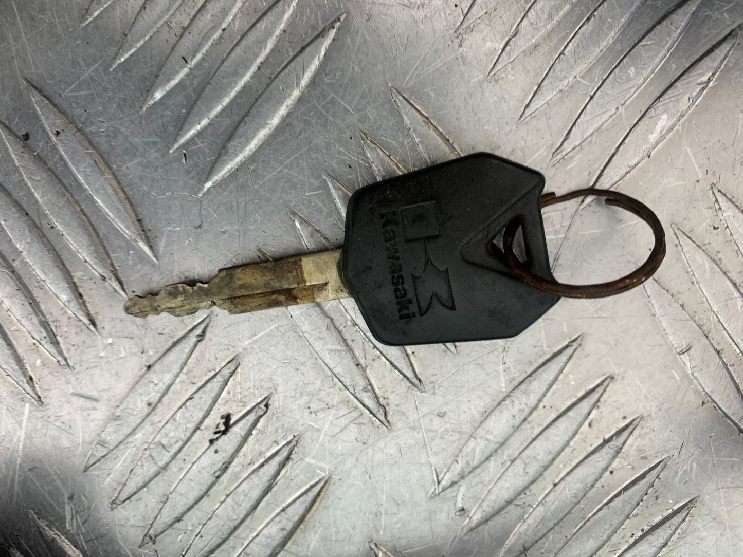 KAWASAKI Z750 Z 750 ECU LOCKS KEY  YEAR 2004-2006  (CMB1104)