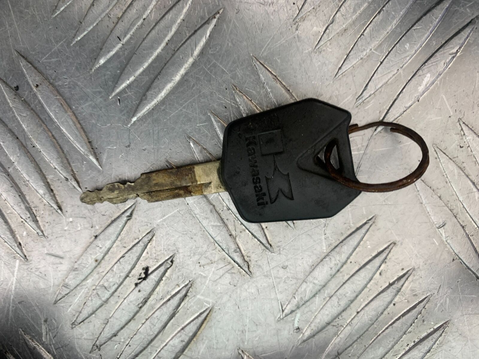 KAWASAKI Z750 Z 750 ECU LOCKS KEY  YEAR 2004-2006  (CMB1104)