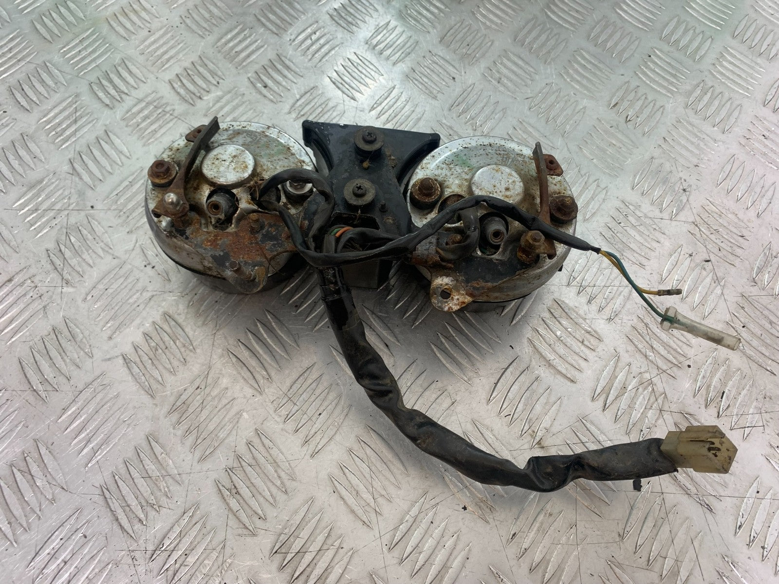 HONDA GL500 GL 500 SILVERWING CLOCKS  YEAR 1981-82  (CMB1168)