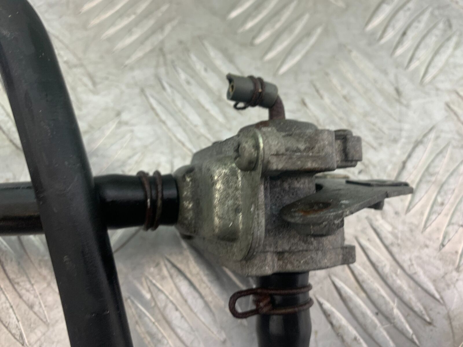 YAMAHA XT125 X XT 125 X AIR VALVE  2005-2011 (CMB1097)