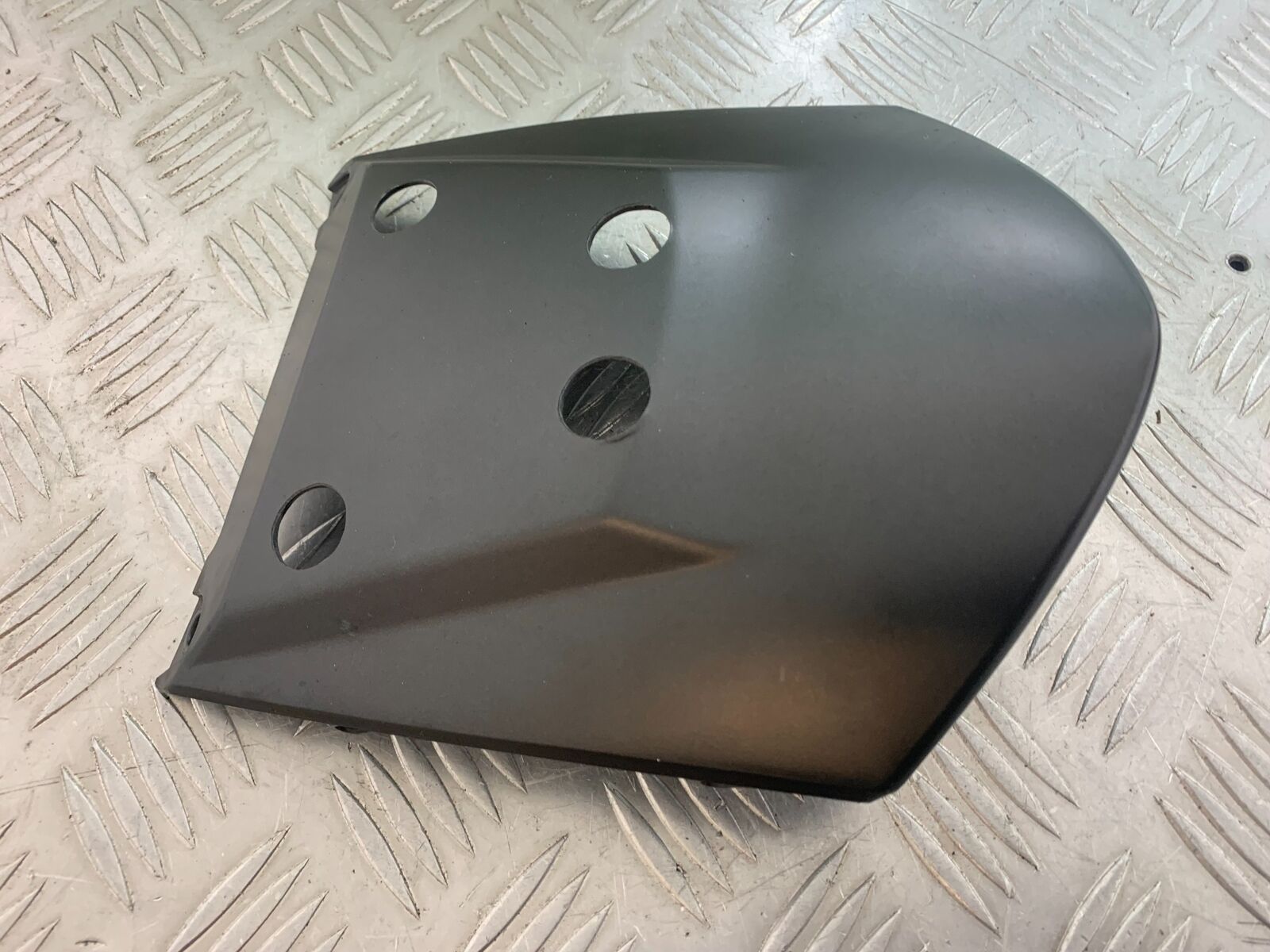 SUZUKI AN400 AN 400 BURGMAN TAIL PIECE JOINER YEAR 2017-2024 (CMB1118)