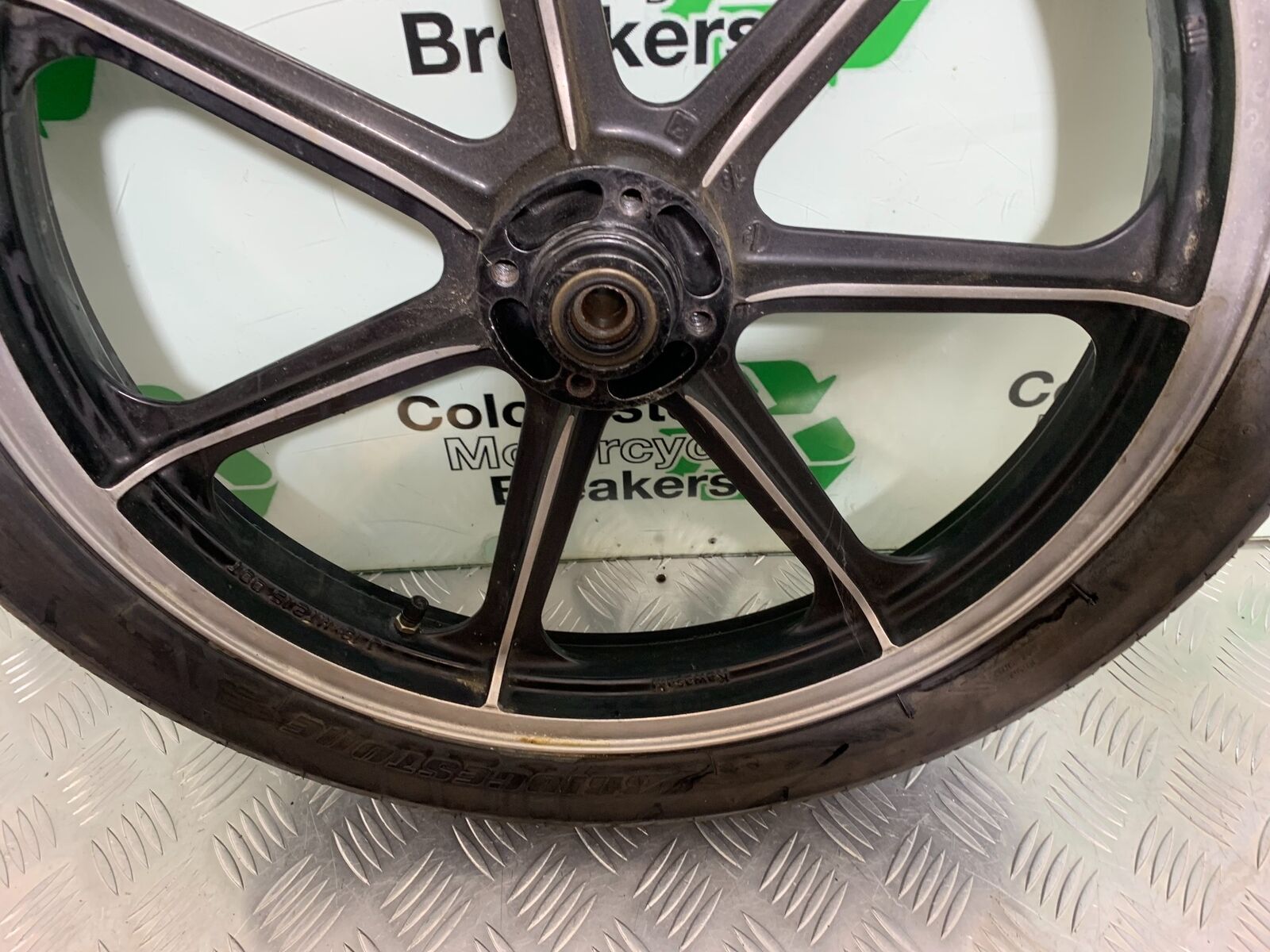 KAWASAKI Z650 KZ650 FRONT WHEEL (GOOD TYRE) YEAR 1979-1980 (CMB1023)
