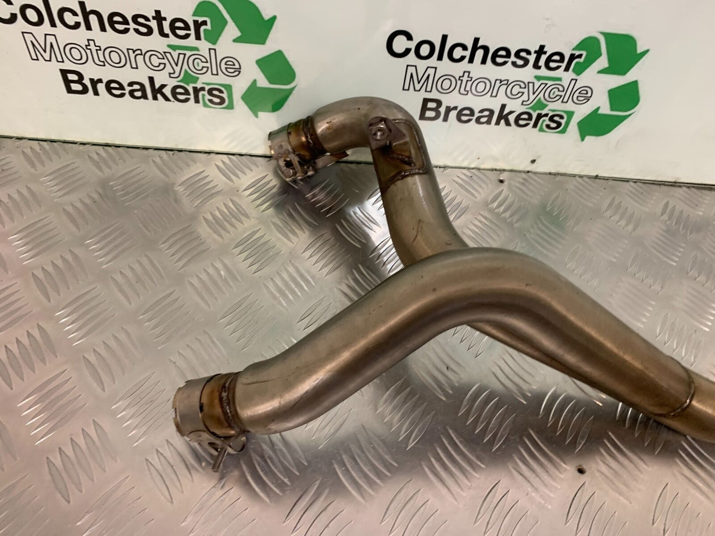 TRIUMPH SPEED TRIPLE R 1050 EXHAUST LINK PIPES  YEAR 2014 (STOCK 934)