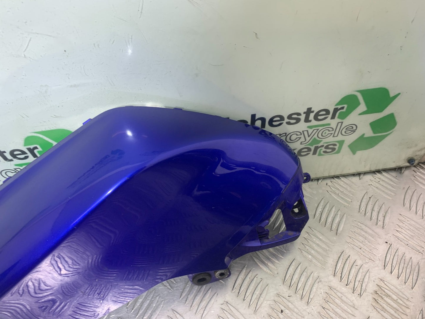 YAMAHA YZF-R125 YZF 125 LEFT TANK PANEL  YEAR 2019-2022 (CMB1263)