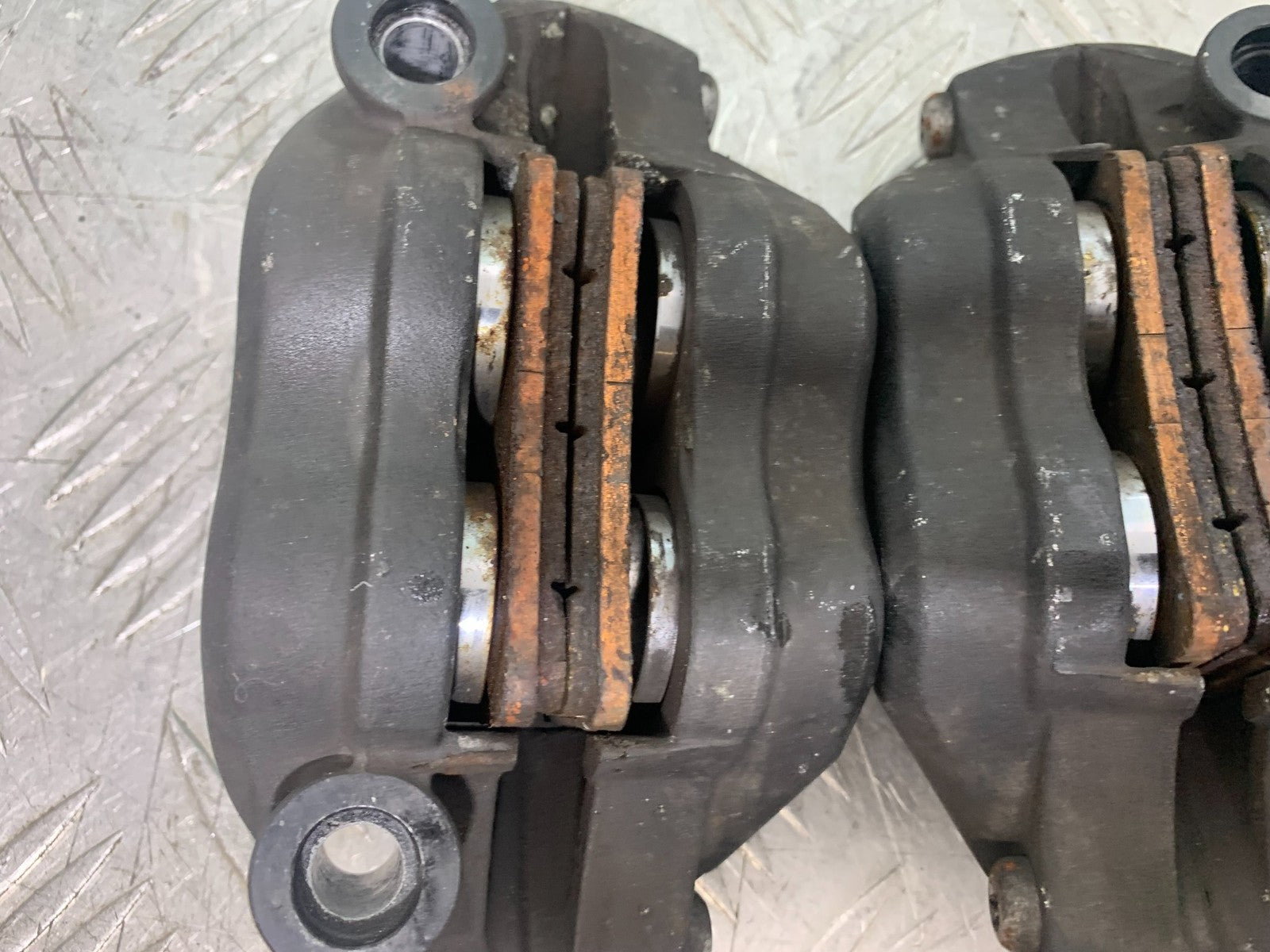 HONDA CBR1000 rr FIREBLADE FRONT BRAKE CALIPERS  YEAR 2006 (CMB1220)