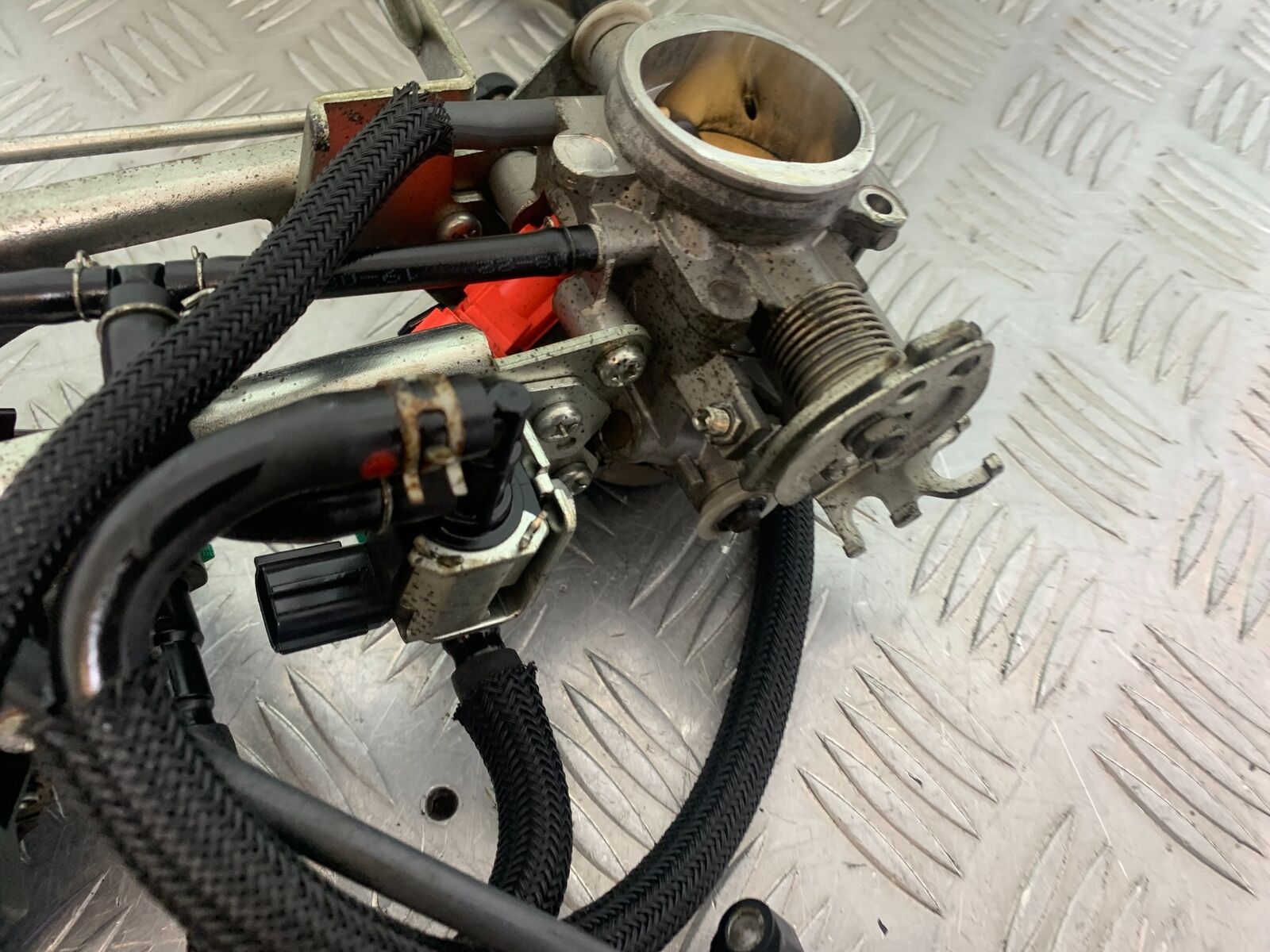 SUZUKI DL 650 V-STROM THROTTLE BODIES  YEAR 2020 (CMB1117)