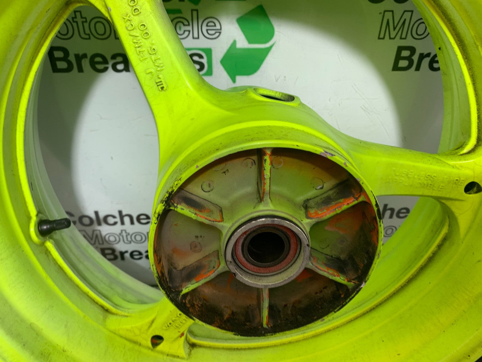 HONDA CBR1000 rr FIREBLADE REAR WHEEL YEAR 2006 (CMB1220)