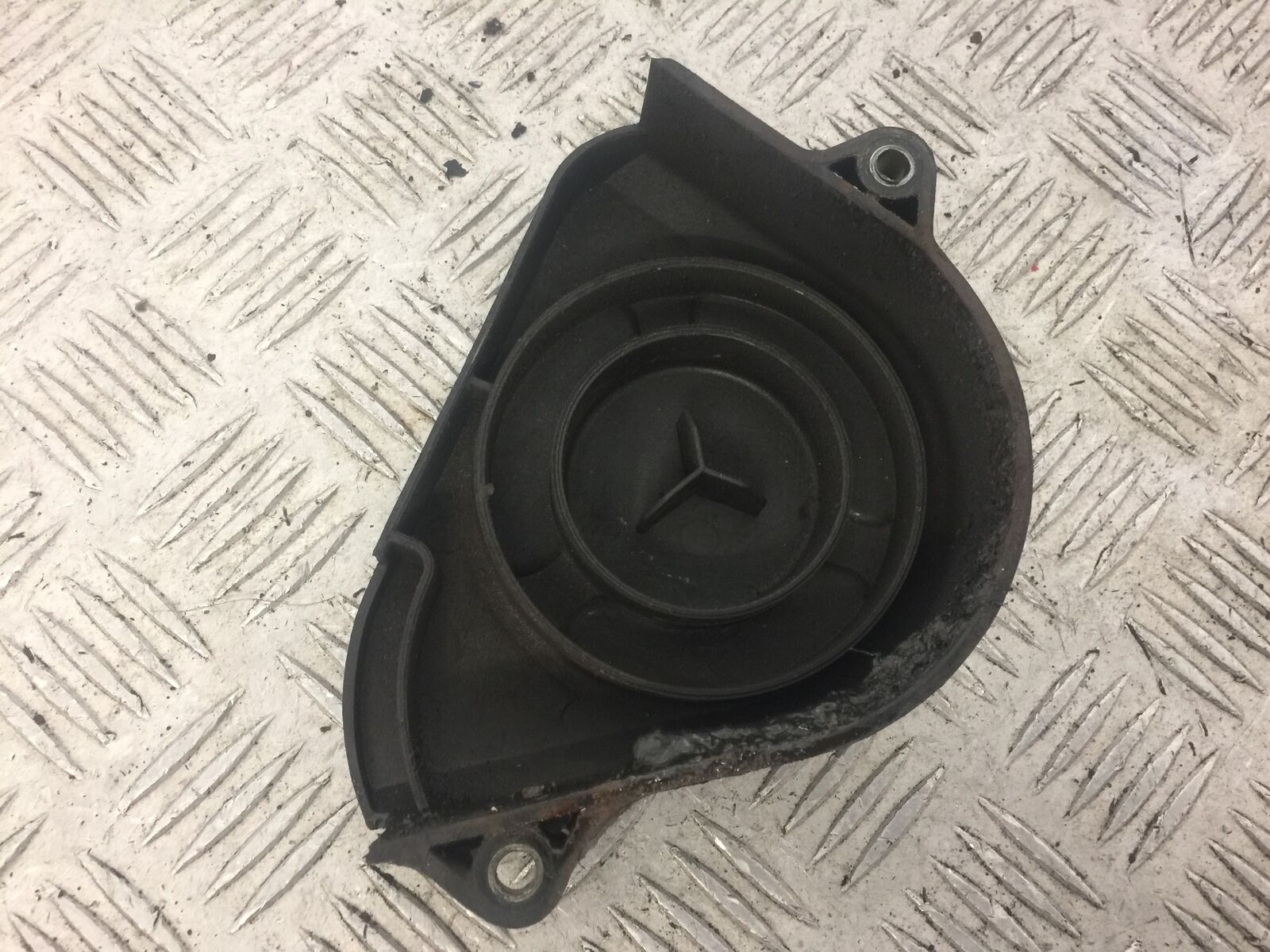 HONDA CB900 CB 900 HORNET SPROCKET COVER  YEAR 2002-06 (STOCK 633)