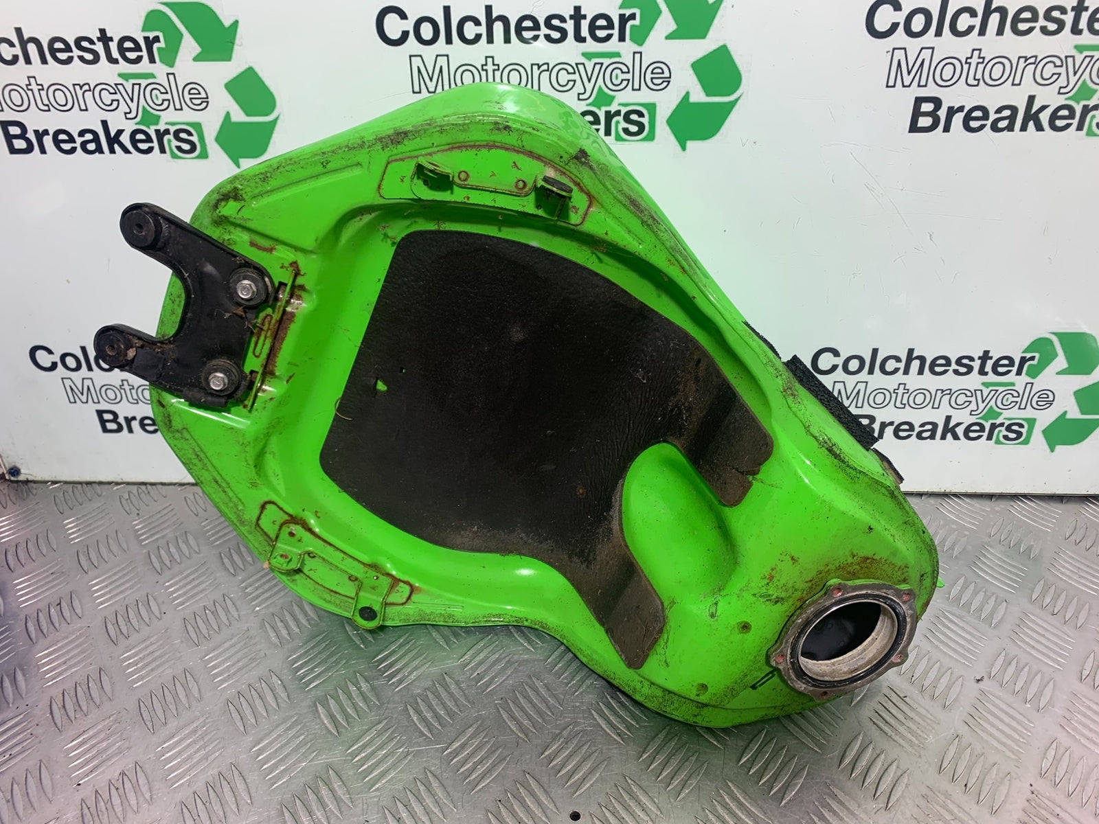 KAWASAKI ZX6R PETROL TANK  YEAR 2009-2012 (CMB1136)