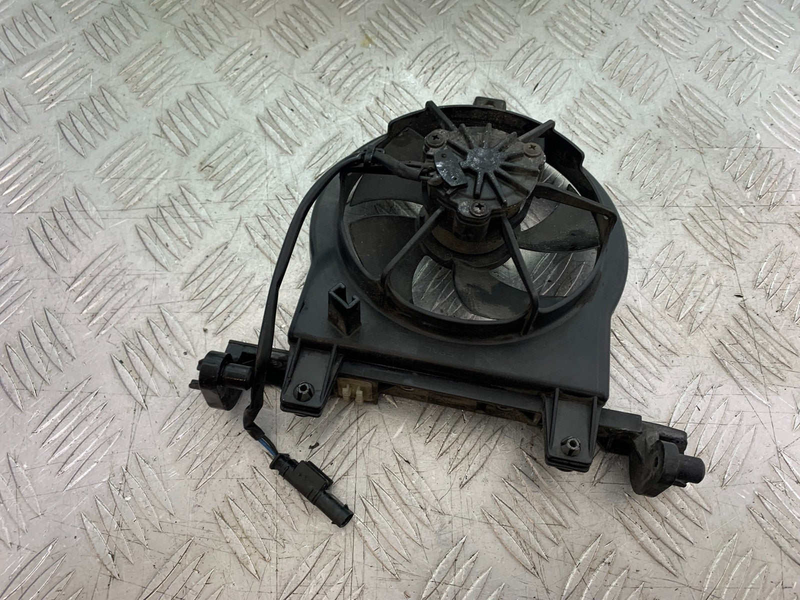 BMW F800 GT RADIATOR FAN  YEAR 2013-2017 (CMB1248)